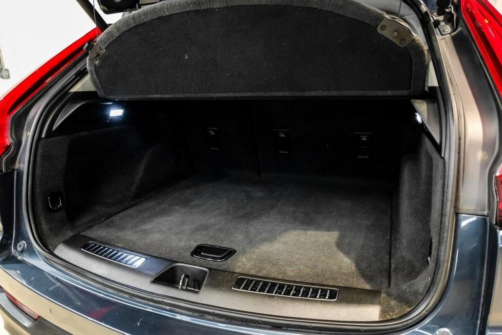 2019 Shadow Metallic /Black Cadillac XT4 Premium Luxury (1GYFZCR44KF) with an 2.0L I4 Turbocharged engine, Automatic transmission, located at 15300 Midway Rd., Addison, TX, 75001, (972) 702-0011, 32.958321, -96.838074 - Photo#55