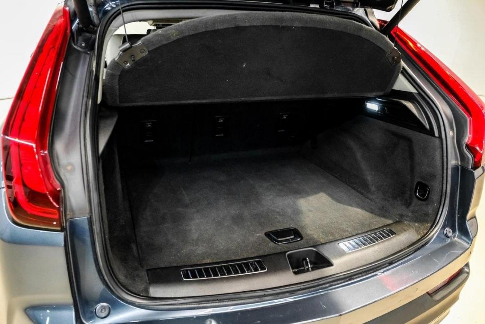 2019 Shadow Metallic /Black Cadillac XT4 Premium Luxury (1GYFZCR44KF) with an 2.0L I4 Turbocharged engine, Automatic transmission, located at 15300 Midway Rd., Addison, TX, 75001, (972) 702-0011, 32.958321, -96.838074 - Photo#57