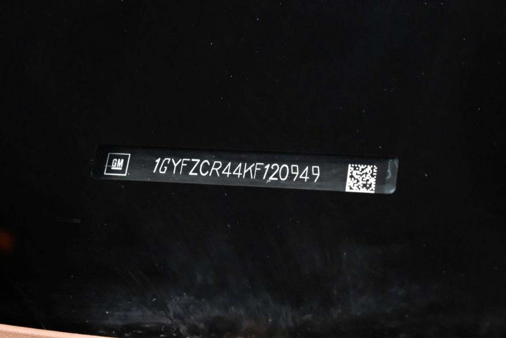 2019 Shadow Metallic /Black Cadillac XT4 Premium Luxury (1GYFZCR44KF) with an 2.0L I4 Turbocharged engine, Automatic transmission, located at 15300 Midway Rd., Addison, TX, 75001, (972) 702-0011, 32.958321, -96.838074 - Photo#64