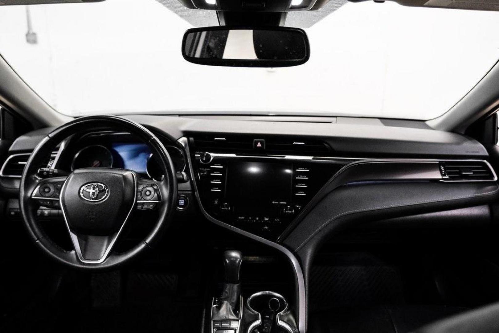 2020 Midnight Black Metallic /Black Toyota Camry XSE (4T1K61AK0LU) with an 2.5L I4 DOHC 16V engine, Automatic transmission, located at 15300 Midway Rd., Addison, TX, 75001, (972) 702-0011, 32.958321, -96.838074 - Photo#12