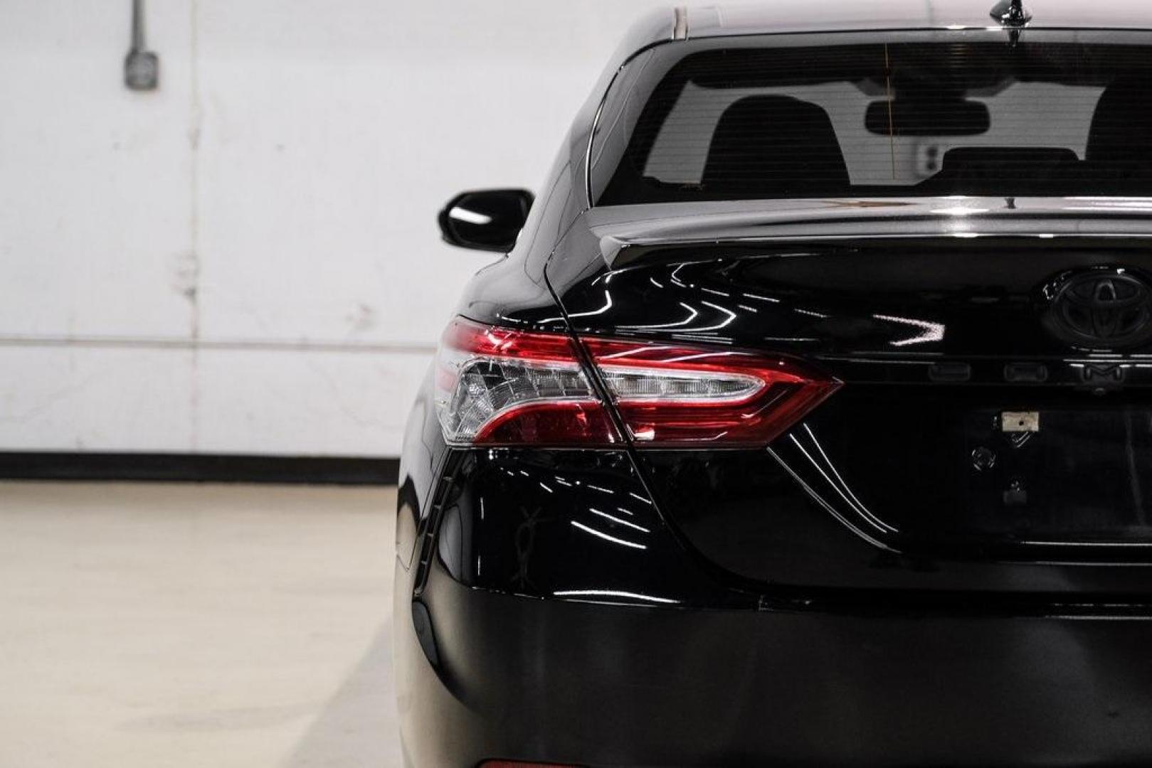 2020 Midnight Black Metallic /Black Toyota Camry XSE (4T1K61AK0LU) with an 2.5L I4 DOHC 16V engine, Automatic transmission, located at 15300 Midway Rd., Addison, TX, 75001, (972) 702-0011, 32.958321, -96.838074 - Photo#46