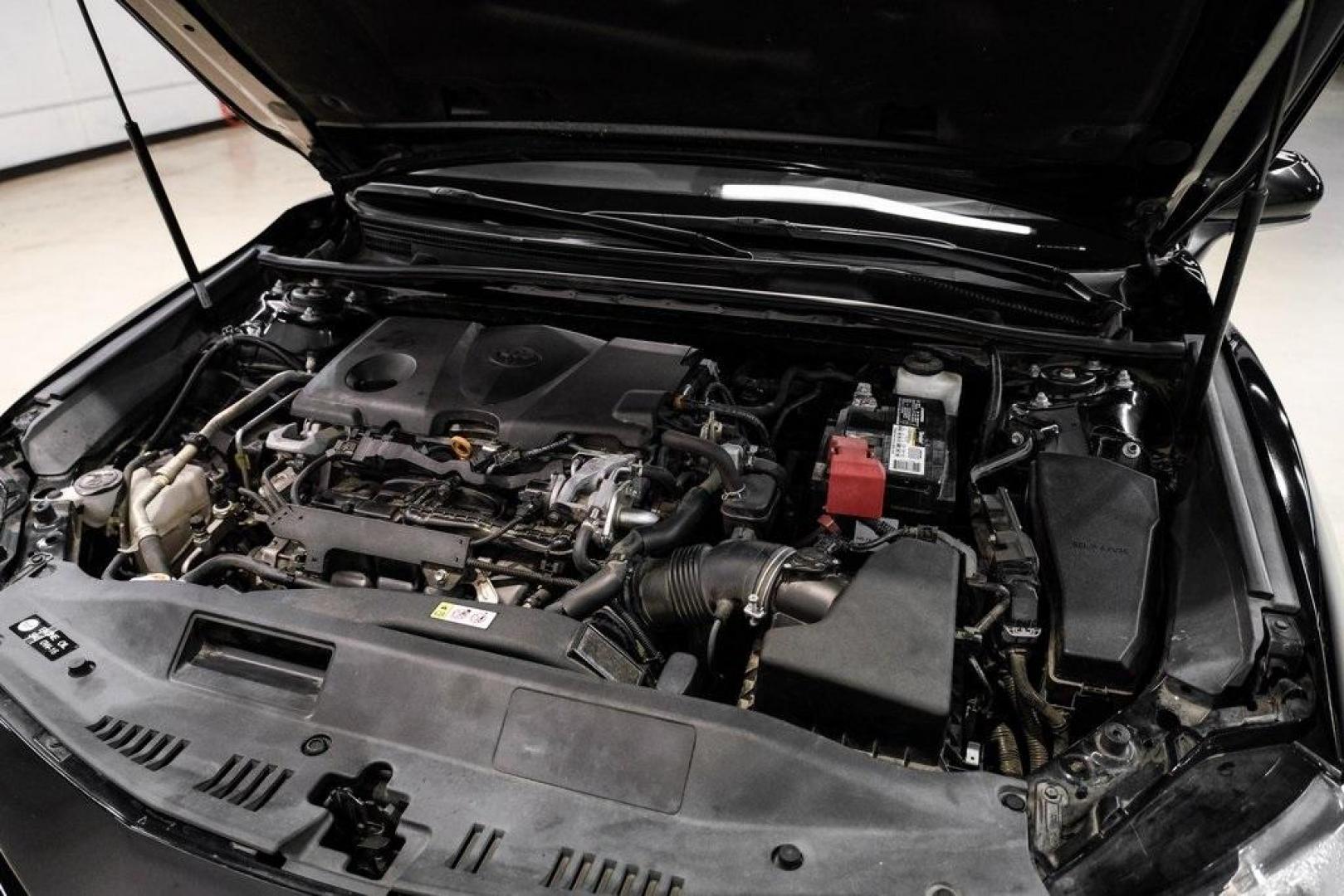 2020 Midnight Black Metallic /Black Toyota Camry XSE (4T1K61AK0LU) with an 2.5L I4 DOHC 16V engine, Automatic transmission, located at 15300 Midway Rd., Addison, TX, 75001, (972) 702-0011, 32.958321, -96.838074 - Photo#47