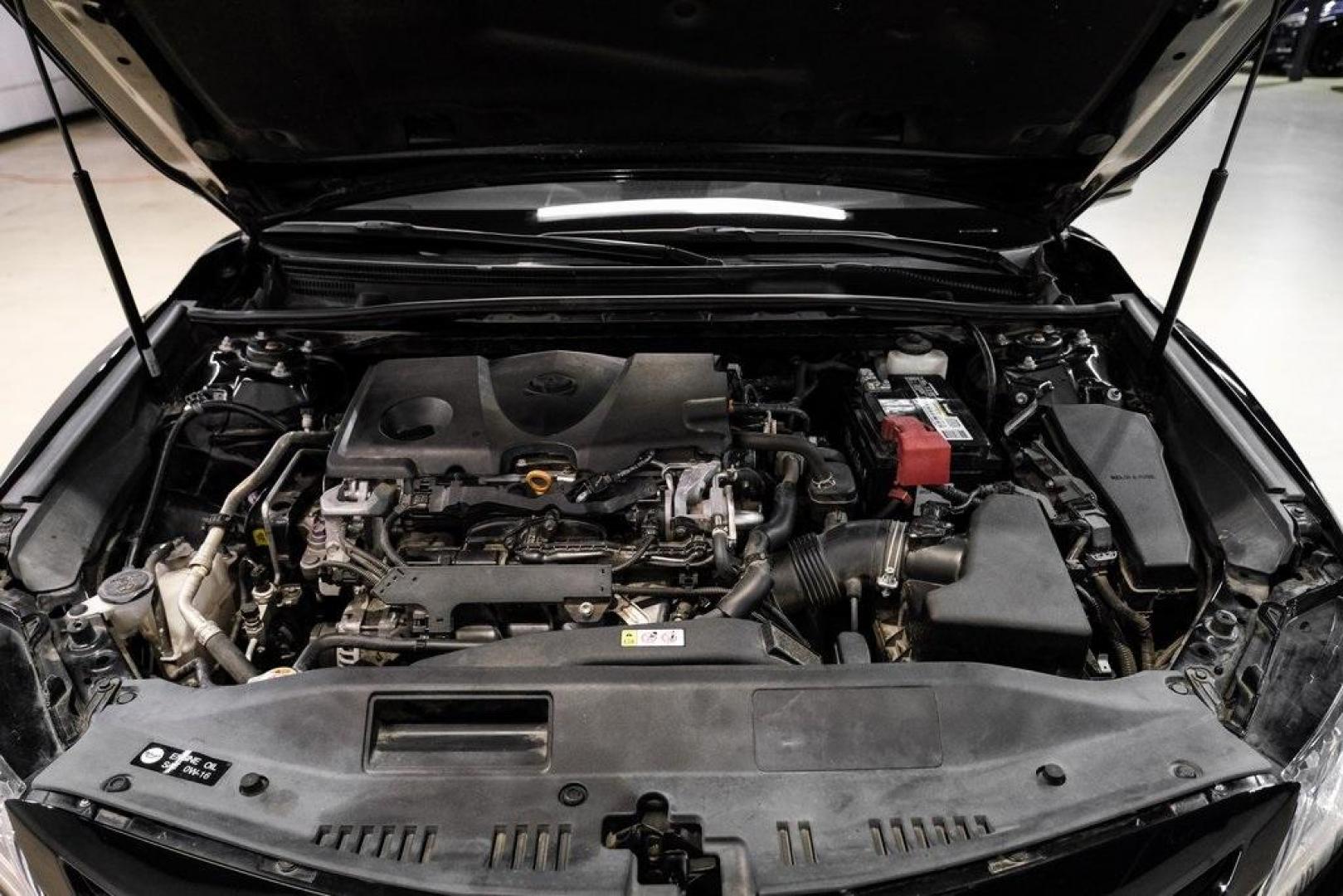 2020 Midnight Black Metallic /Black Toyota Camry XSE (4T1K61AK0LU) with an 2.5L I4 DOHC 16V engine, Automatic transmission, located at 15300 Midway Rd., Addison, TX, 75001, (972) 702-0011, 32.958321, -96.838074 - Photo#48