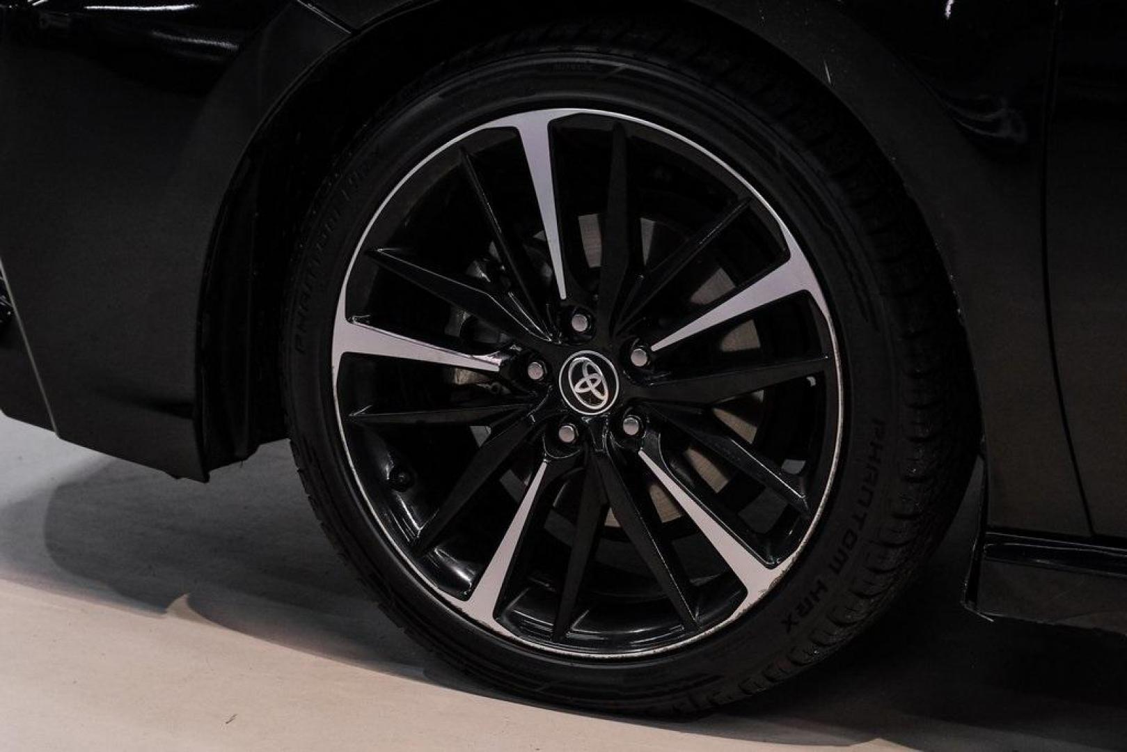 2020 Midnight Black Metallic /Black Toyota Camry XSE (4T1K61AK0LU) with an 2.5L I4 DOHC 16V engine, Automatic transmission, located at 15300 Midway Rd., Addison, TX, 75001, (972) 702-0011, 32.958321, -96.838074 - Photo#52