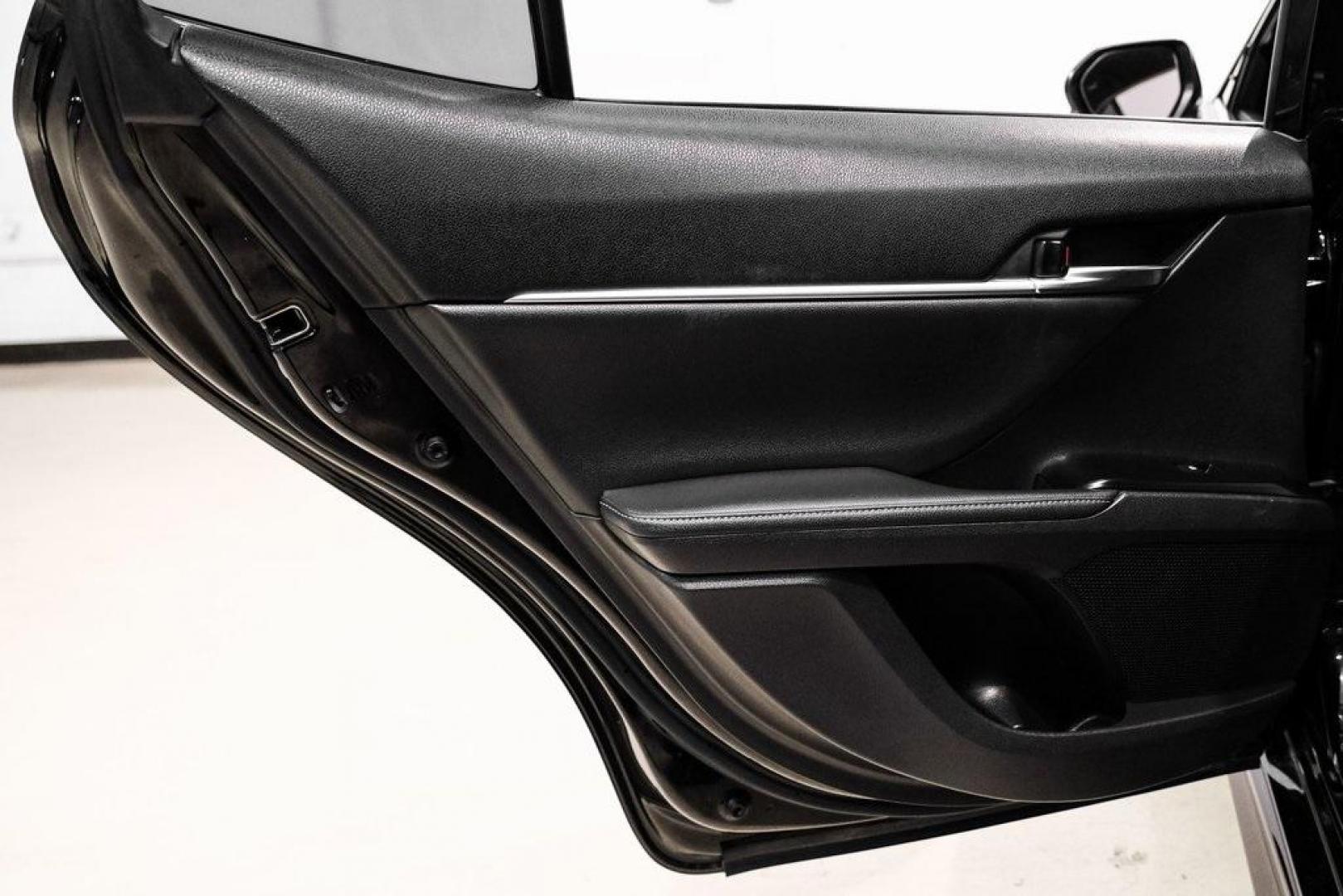 2020 Midnight Black Metallic /Black Toyota Camry XSE (4T1K61AK0LU) with an 2.5L I4 DOHC 16V engine, Automatic transmission, located at 15300 Midway Rd., Addison, TX, 75001, (972) 702-0011, 32.958321, -96.838074 - HOME OF THE NO HAGGLE PRICE - WHOLESALE PRICES TO THE PUBLIC!! Camry XSE, 4D Sedan, 2.5L I4 DOHC 16V, 8-Speed Automatic, FWD, Midnight Black, Black Leather. Priced below KBB Fair Purchase Price!<br><br>Midnight Black 2020 Toyota Camry XSE<br><br>27/38 City/Highway MPG<br><br><br>At Midway Auto Group - Photo#43