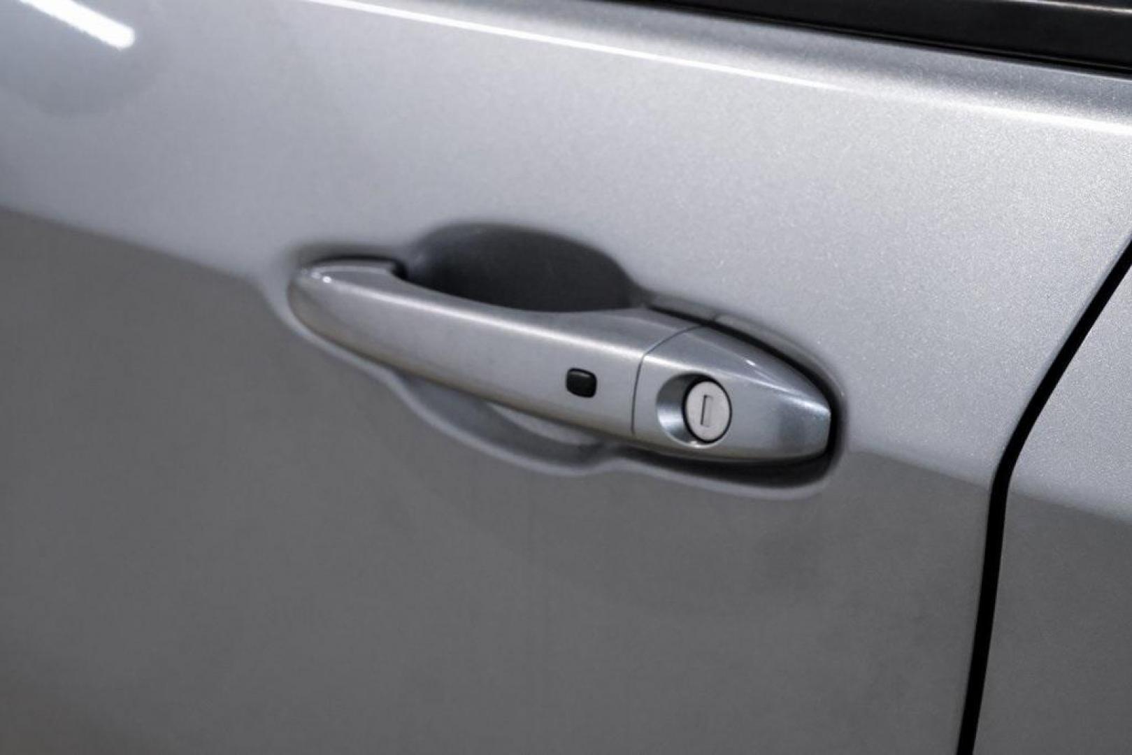 2018 Billet Silver Metallic Clearcoat /Black Jeep Compass Altitude (3C4NJDBB1JT) with an 2.4L I4 engine, Automatic transmission, located at 15300 Midway Rd., Addison, TX, 75001, (972) 702-0011, 32.958321, -96.838074 - 2018 Jeep Compass Altitude 4x4<br><br>Now Available at Midway Auto Group Addison, Texas<br><br>Stylish, versatile, and adventure-readythe 2018 Jeep Compass Altitude 4x4 brings Jeep capability together with a bold, blacked-out appearance package. With a refined interior, advanced technology, and con - Photo#49