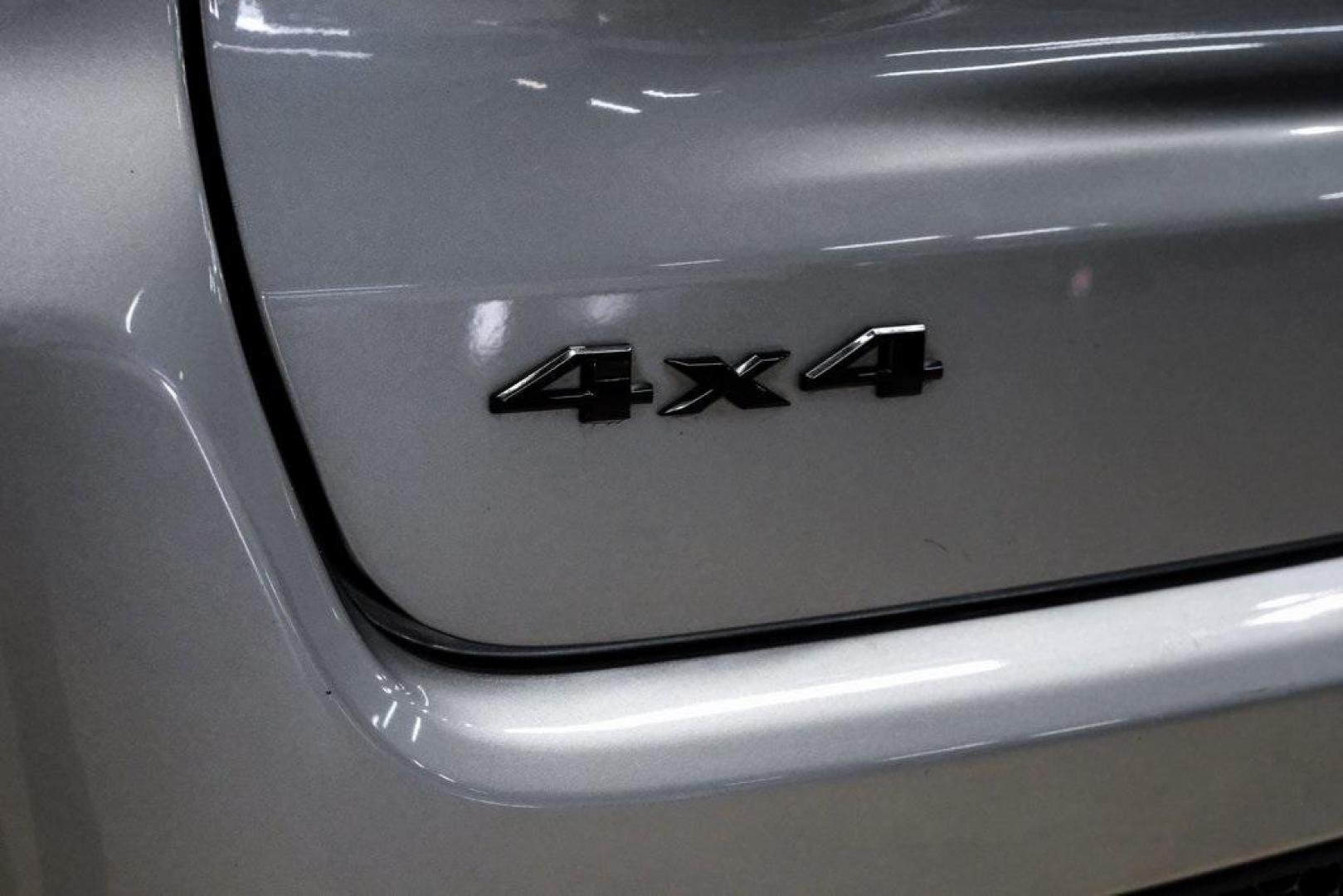 2018 Billet Silver Metallic Clearcoat /Black Jeep Compass Altitude (3C4NJDBB1JT) with an 2.4L I4 engine, Automatic transmission, located at 15300 Midway Rd., Addison, TX, 75001, (972) 702-0011, 32.958321, -96.838074 - 2018 Jeep Compass Altitude 4x4<br><br>Now Available at Midway Auto Group Addison, Texas<br><br>Stylish, versatile, and adventure-readythe 2018 Jeep Compass Altitude 4x4 brings Jeep capability together with a bold, blacked-out appearance package. With a refined interior, advanced technology, and con - Photo#57