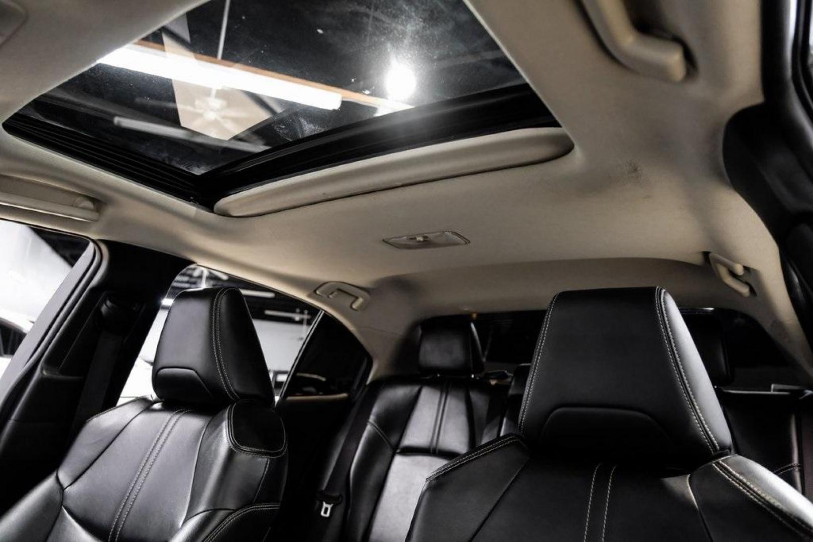 2020 Classic Silver Metallic /Black Toyota Corolla XLE (JTDFPRAE5LJ) with an 1.8L I4 DOHC 16V engine, CVT transmission, located at 15300 Midway Rd., Addison, TX, 75001, (972) 702-0011, 32.958321, -96.838074 - 2020 Toyota Corolla XLE<br><br>Now Available at Midway Auto Group, Addison, Texas<br><br>Comfort-focused, refined, and built with Toyotas unmatched reputation for reliabilitythe 2020 Toyota Corolla XLE offers an upscale driving experience with premium interior materials, advanced safety technology, - Photo#4