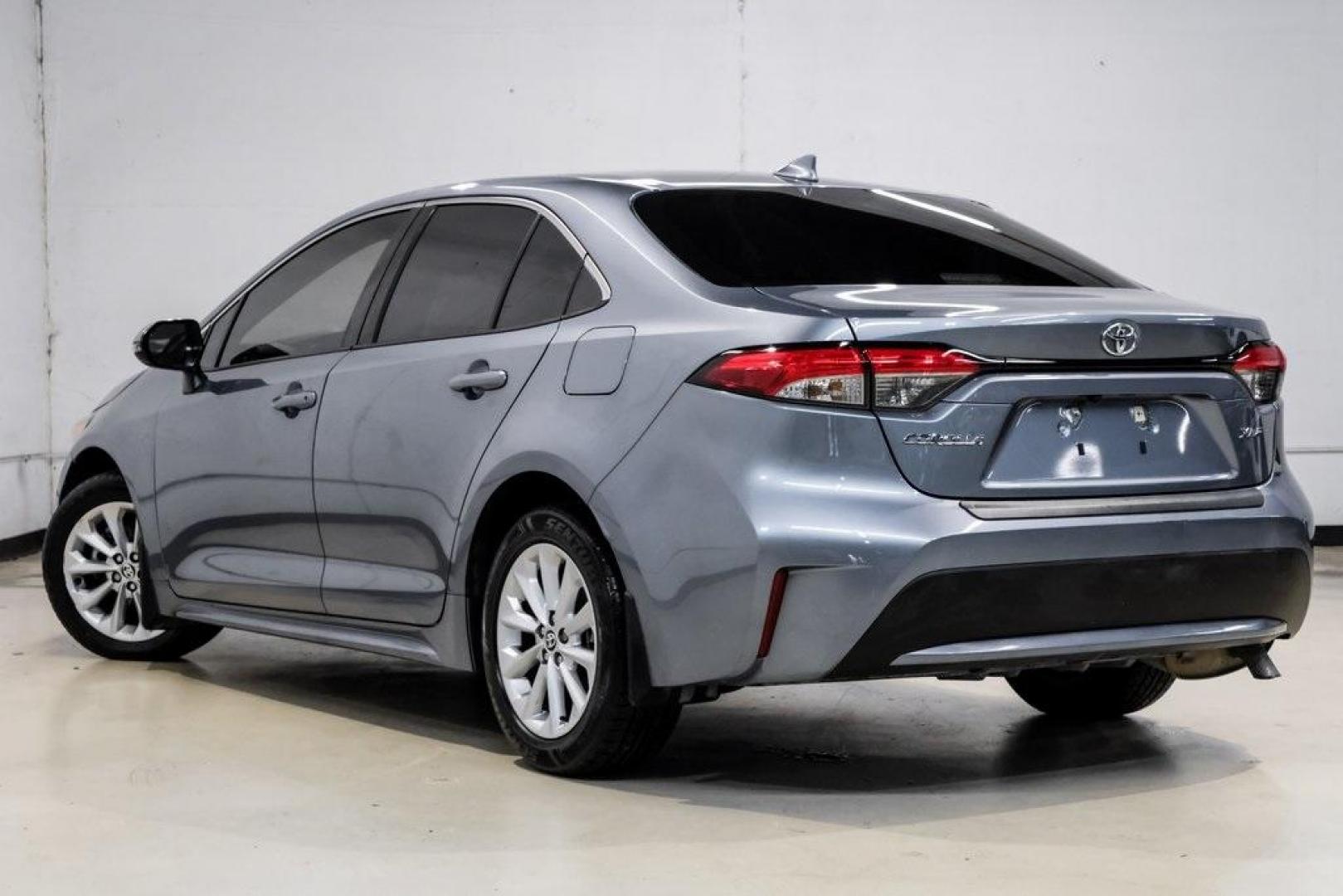 2020 Classic Silver Metallic /Black Toyota Corolla XLE (JTDFPRAE5LJ) with an 1.8L I4 DOHC 16V engine, CVT transmission, located at 15300 Midway Rd., Addison, TX, 75001, (972) 702-0011, 32.958321, -96.838074 - 2020 Toyota Corolla XLE<br><br>Now Available at Midway Auto Group, Addison, Texas<br><br>Comfort-focused, refined, and built with Toyotas unmatched reputation for reliabilitythe 2020 Toyota Corolla XLE offers an upscale driving experience with premium interior materials, advanced safety technology, - Photo#15