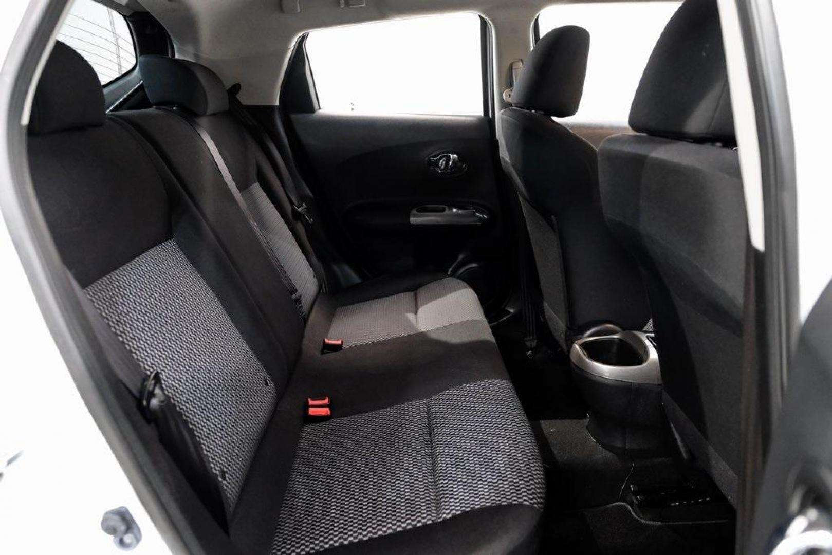 2016 White Pearl /Black Nissan Juke S (JN8AF5MV3GT) with an 1.6L I4 DOHC 16V engine, CVT transmission, located at 15300 Midway Rd., Addison, TX, 75001, (972) 702-0011, 32.958321, -96.838074 - Photo#43