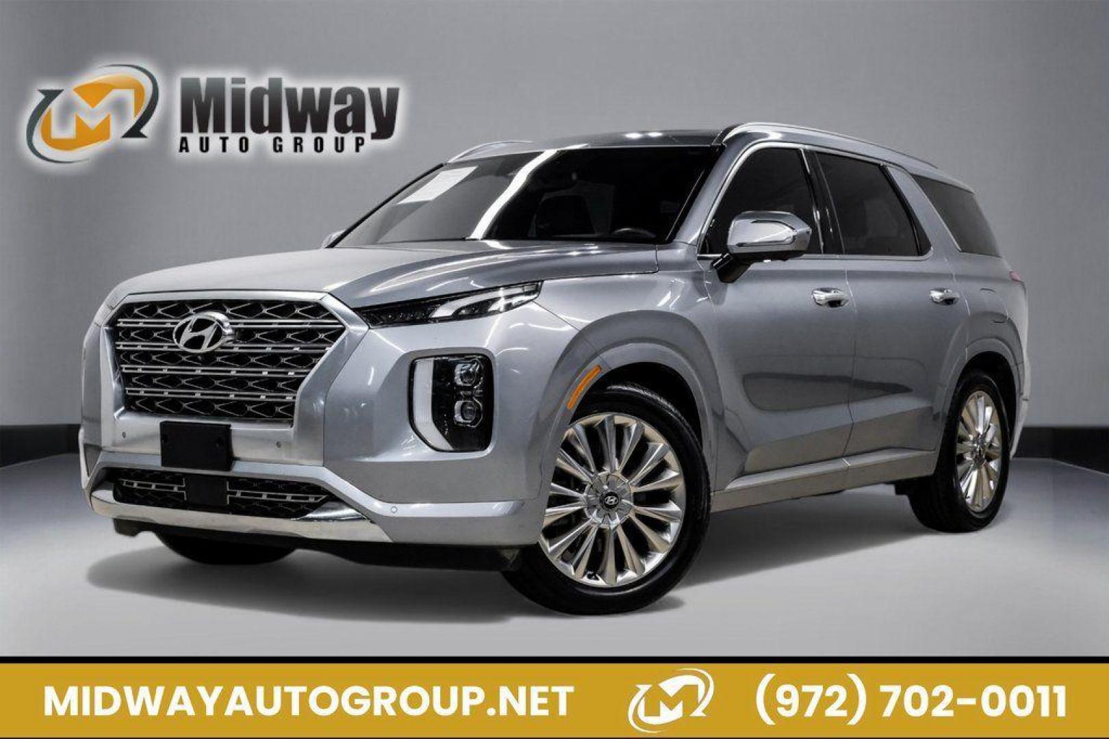 2020 Lagoon Silver /Black Hyundai Palisade Limited (KM8R5DHE2LU) with an V6 engine, Automatic transmission, located at 15300 Midway Rd., Addison, TX, 75001, (972) 702-0011, 32.958321, -96.838074 - 2020 Hyundai Palisade Limited<br><br>Now Available at Midway Auto Group Addison, Texas<br><br>Luxurious, spacious, and exceptionally well-equippedthe 2020 Hyundai Palisade Limited stands at the top of Hyundais three-row SUV lineup. With upscale materials, cutting-edge technology, and premium comfor - Photo#0