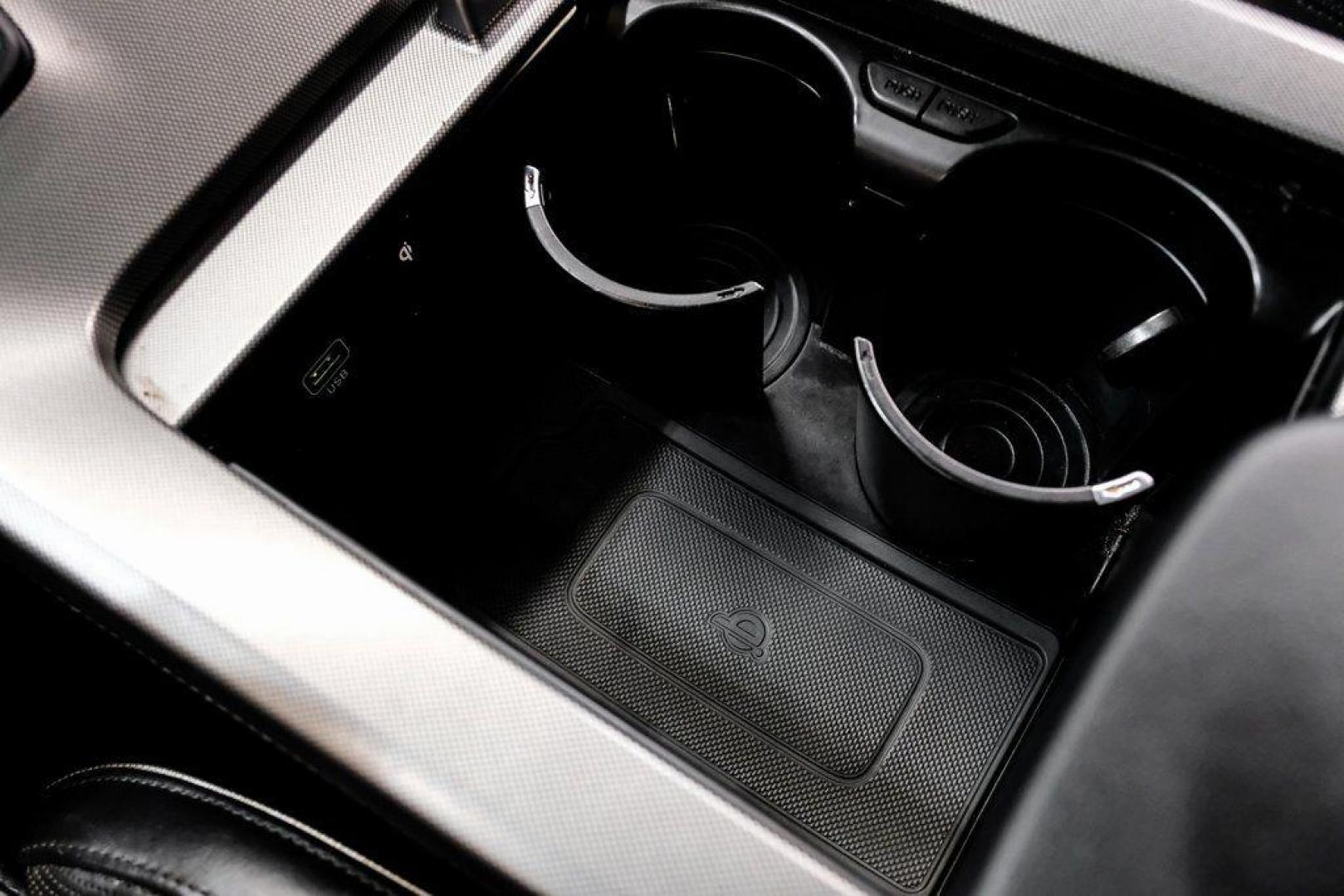 2020 Lagoon Silver /Black Hyundai Palisade Limited (KM8R5DHE2LU) with an V6 engine, Automatic transmission, located at 15300 Midway Rd., Addison, TX, 75001, (972) 702-0011, 32.958321, -96.838074 - 2020 Hyundai Palisade Limited<br><br>Now Available at Midway Auto Group Addison, Texas<br><br>Luxurious, spacious, and exceptionally well-equippedthe 2020 Hyundai Palisade Limited stands at the top of Hyundais three-row SUV lineup. With upscale materials, cutting-edge technology, and premium comfor - Photo#29