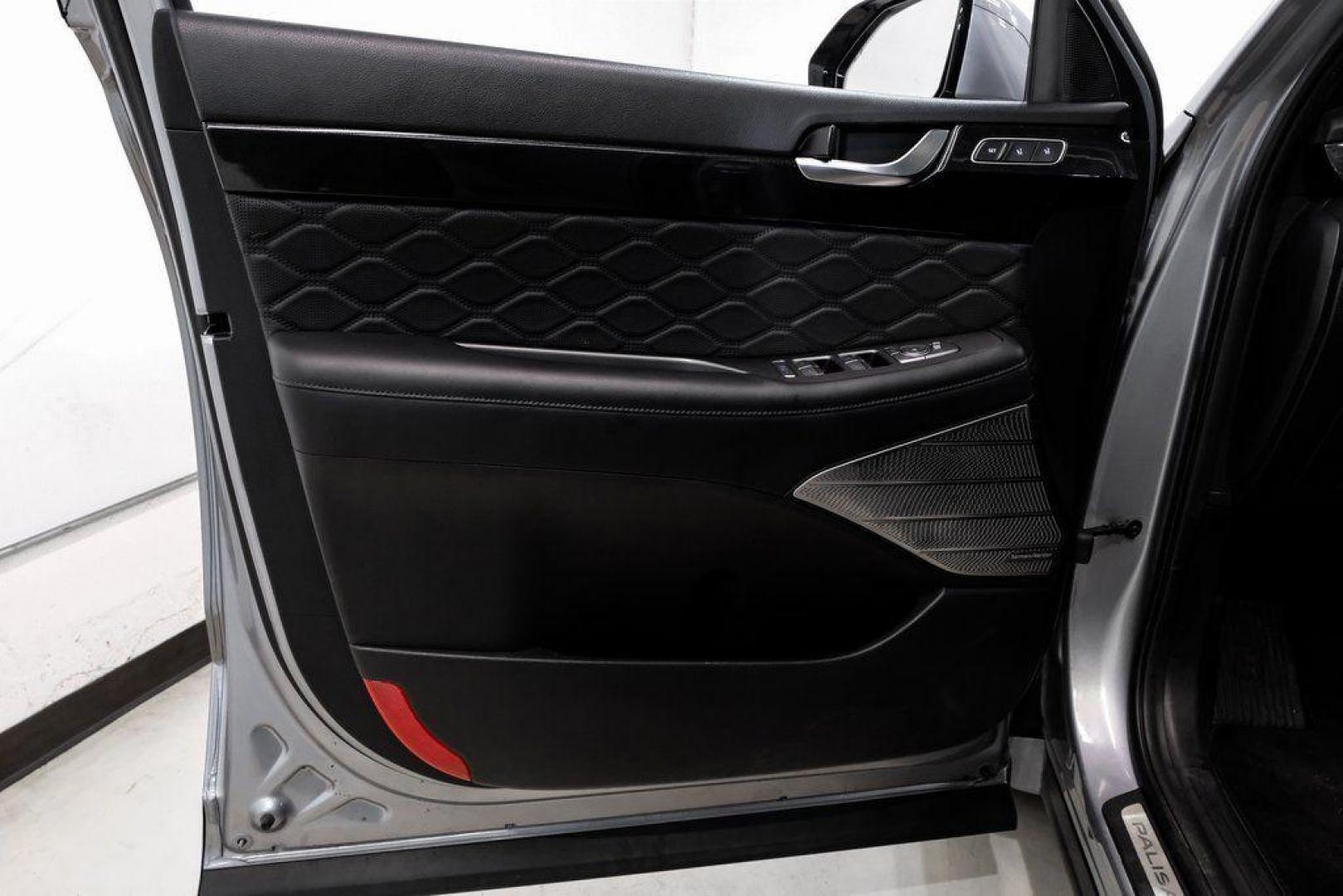 2020 Lagoon Silver /Black Hyundai Palisade Limited (KM8R5DHE2LU) with an V6 engine, Automatic transmission, located at 15300 Midway Rd., Addison, TX, 75001, (972) 702-0011, 32.958321, -96.838074 - 2020 Hyundai Palisade Limited<br><br>Now Available at Midway Auto Group Addison, Texas<br><br>Luxurious, spacious, and exceptionally well-equippedthe 2020 Hyundai Palisade Limited stands at the top of Hyundais three-row SUV lineup. With upscale materials, cutting-edge technology, and premium comfor - Photo#51