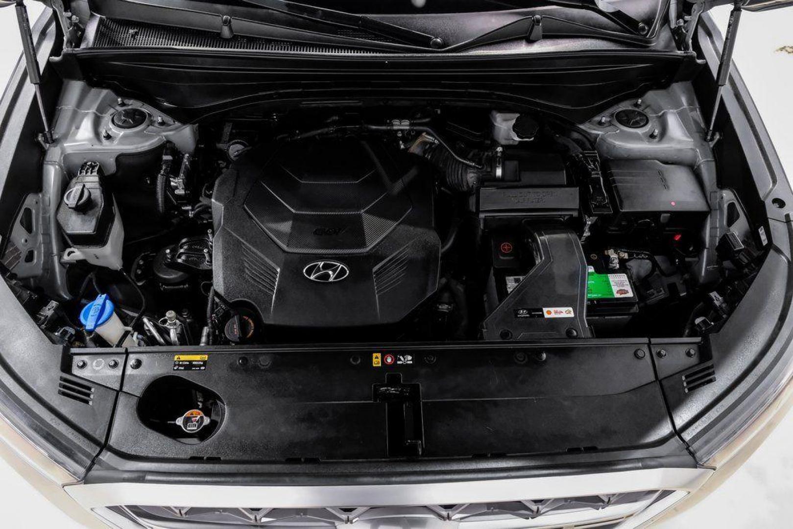 2020 Lagoon Silver /Black Hyundai Palisade Limited (KM8R5DHE2LU) with an V6 engine, Automatic transmission, located at 15300 Midway Rd., Addison, TX, 75001, (972) 702-0011, 32.958321, -96.838074 - 2020 Hyundai Palisade Limited<br><br>Now Available at Midway Auto Group Addison, Texas<br><br>Luxurious, spacious, and exceptionally well-equippedthe 2020 Hyundai Palisade Limited stands at the top of Hyundais three-row SUV lineup. With upscale materials, cutting-edge technology, and premium comfor - Photo#59