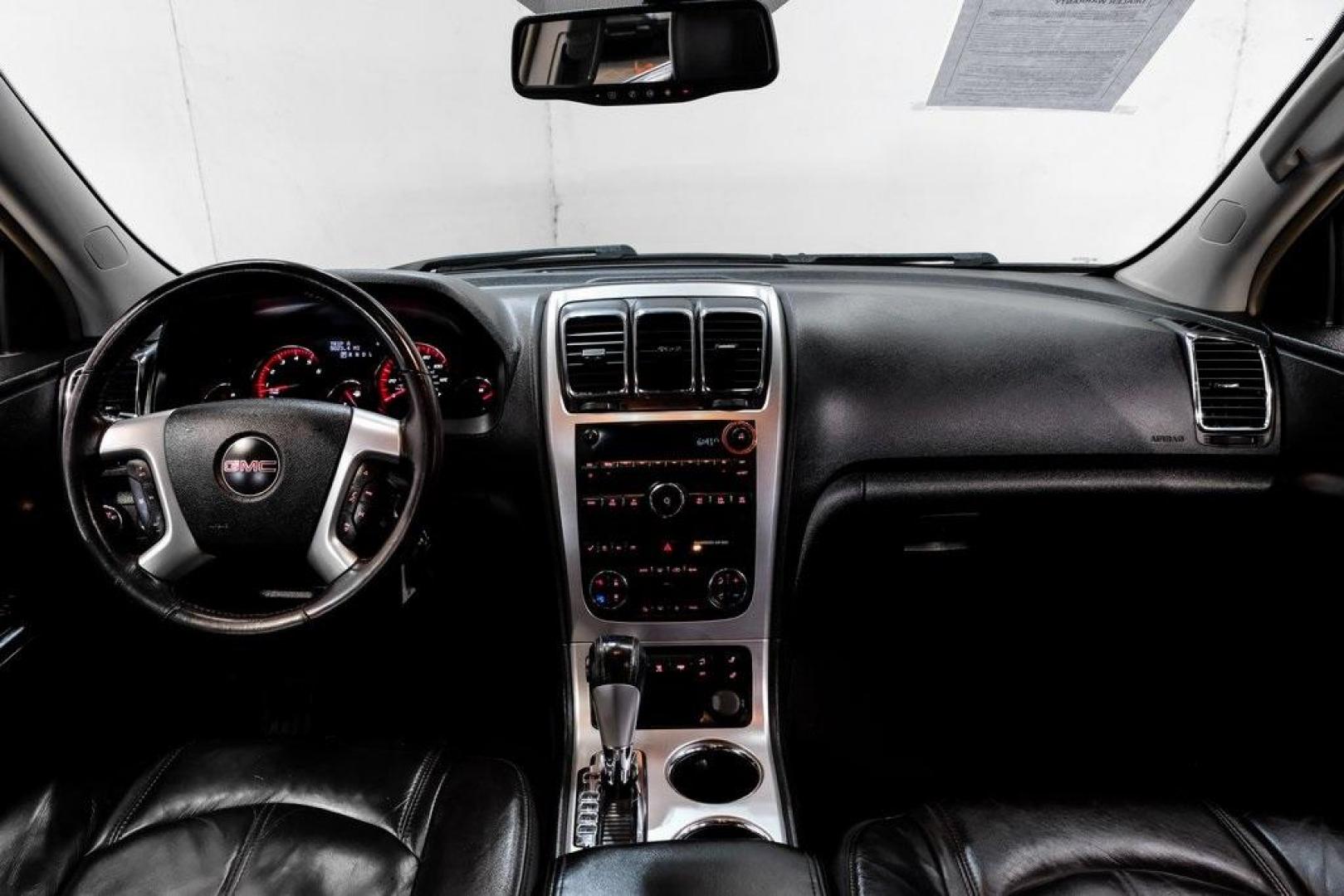 2009 White Diamond Tricoat /Ebony GMC Acadia SLT-2 (1GKER33D19J) with an 3.6L V6 SIDI engine, Automatic transmission, located at 15300 Midway Rd., Addison, TX, 75001, (972) 702-0011, 32.958321, -96.838074 - Photo#20