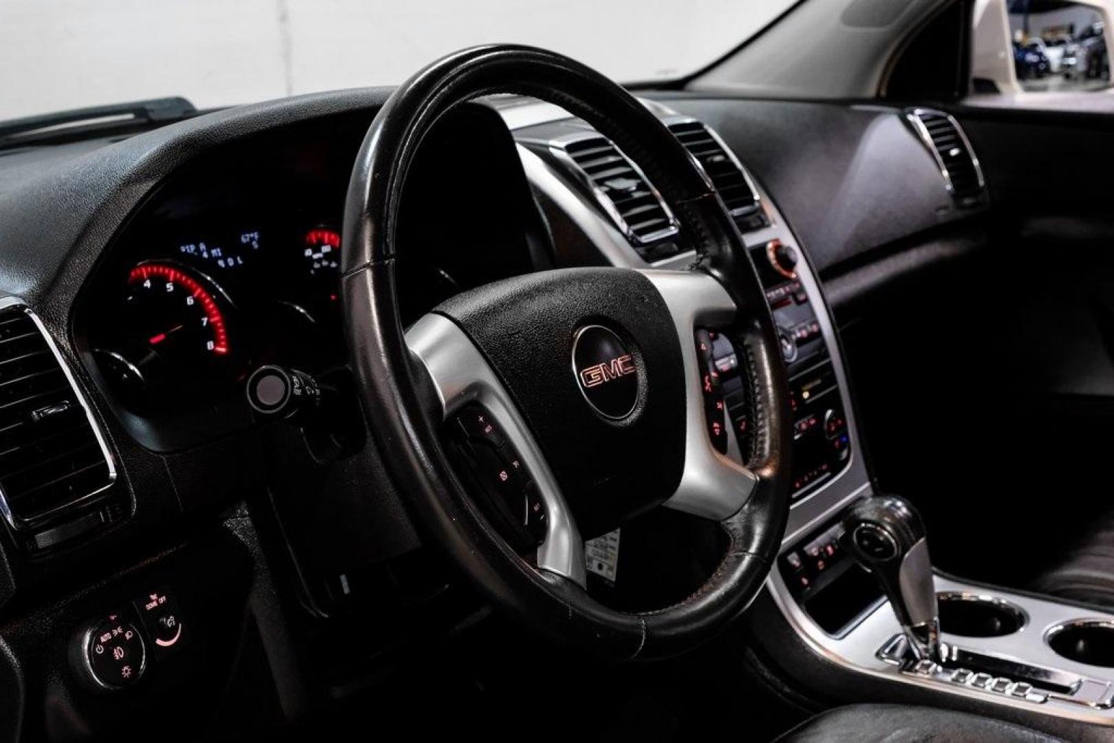 2009 White Diamond Tricoat /Ebony GMC Acadia SLT-2 (1GKER33D19J) with an 3.6L V6 SIDI engine, Automatic transmission, located at 15300 Midway Rd., Addison, TX, 75001, (972) 702-0011, 32.958321, -96.838074 - Photo#22