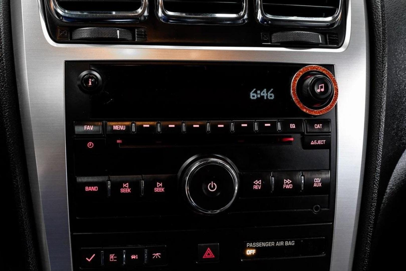 2009 White Diamond Tricoat /Ebony GMC Acadia SLT-2 (1GKER33D19J) with an 3.6L V6 SIDI engine, Automatic transmission, located at 15300 Midway Rd., Addison, TX, 75001, (972) 702-0011, 32.958321, -96.838074 - Photo#35