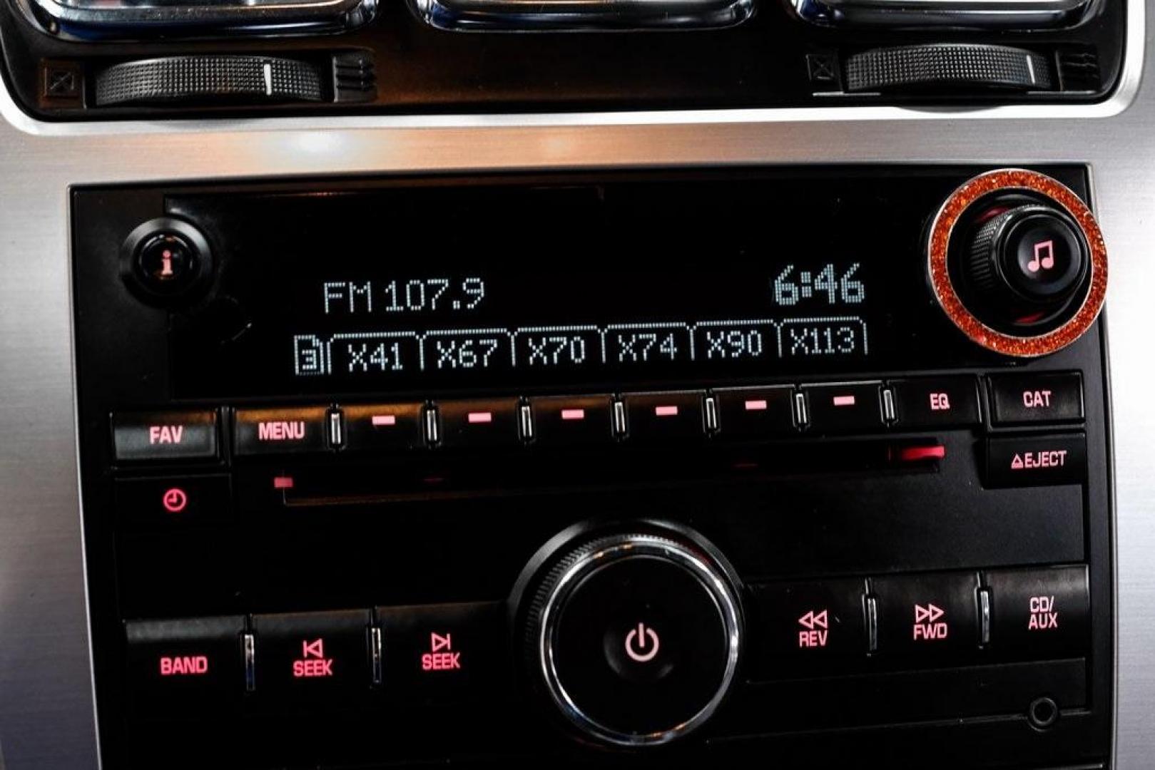 2009 White Diamond Tricoat /Ebony GMC Acadia SLT-2 (1GKER33D19J) with an 3.6L V6 SIDI engine, Automatic transmission, located at 15300 Midway Rd., Addison, TX, 75001, (972) 702-0011, 32.958321, -96.838074 - Photo#36