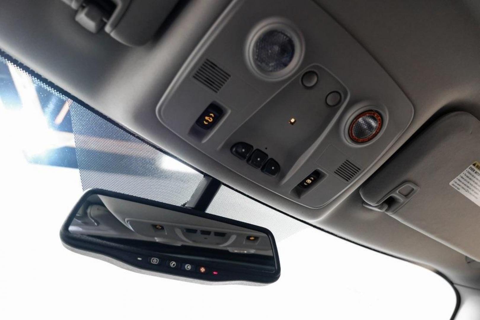 2009 White Diamond Tricoat /Ebony GMC Acadia SLT-2 (1GKER33D19J) with an 3.6L V6 SIDI engine, Automatic transmission, located at 15300 Midway Rd., Addison, TX, 75001, (972) 702-0011, 32.958321, -96.838074 - Photo#37