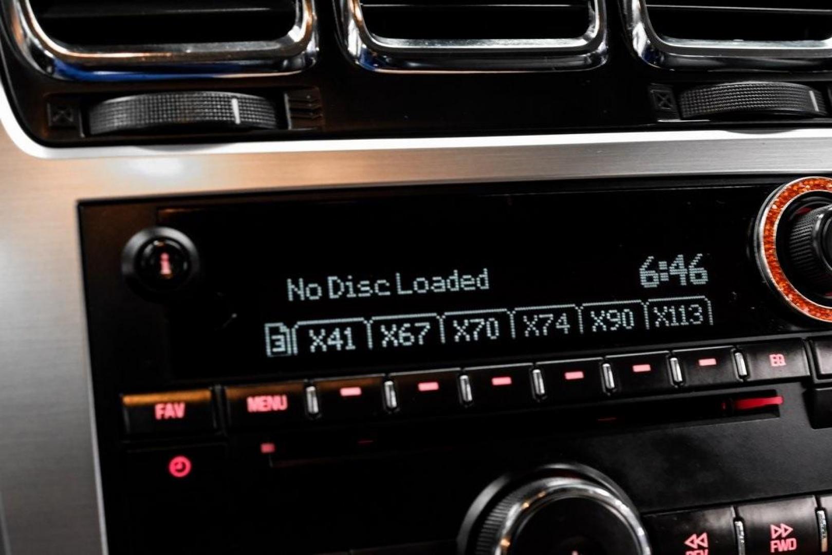 2009 White Diamond Tricoat /Ebony GMC Acadia SLT-2 (1GKER33D19J) with an 3.6L V6 SIDI engine, Automatic transmission, located at 15300 Midway Rd., Addison, TX, 75001, (972) 702-0011, 32.958321, -96.838074 - Photo#38