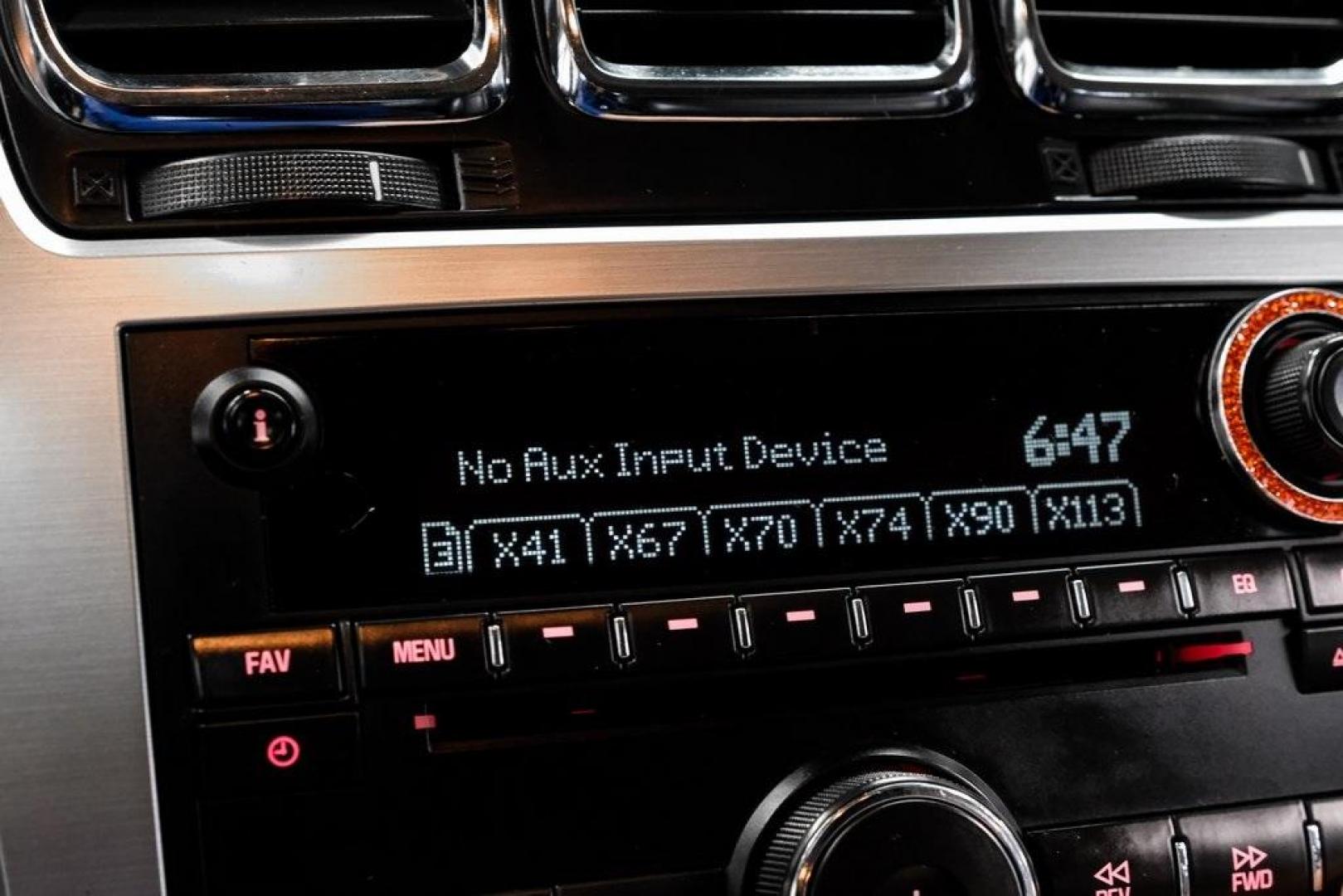 2009 White Diamond Tricoat /Ebony GMC Acadia SLT-2 (1GKER33D19J) with an 3.6L V6 SIDI engine, Automatic transmission, located at 15300 Midway Rd., Addison, TX, 75001, (972) 702-0011, 32.958321, -96.838074 - Photo#39