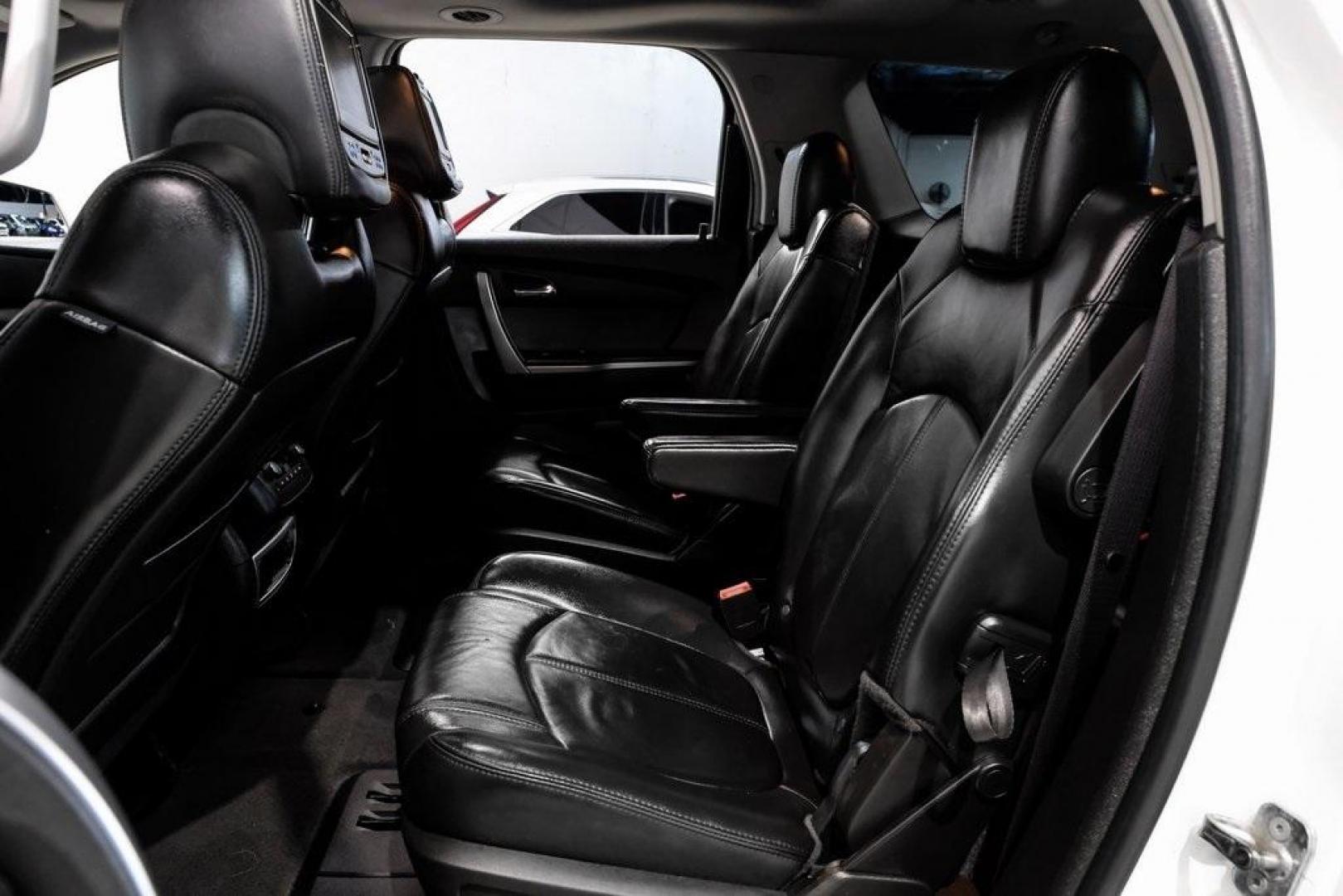 2009 White Diamond Tricoat /Ebony GMC Acadia SLT-2 (1GKER33D19J) with an 3.6L V6 SIDI engine, Automatic transmission, located at 15300 Midway Rd., Addison, TX, 75001, (972) 702-0011, 32.958321, -96.838074 - Photo#52