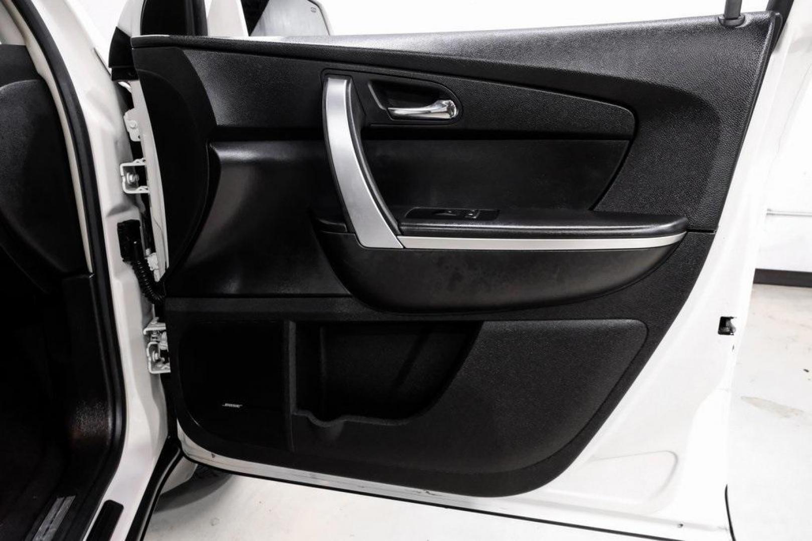 2009 White Diamond Tricoat /Ebony GMC Acadia SLT-2 (1GKER33D19J) with an 3.6L V6 SIDI engine, Automatic transmission, located at 15300 Midway Rd., Addison, TX, 75001, (972) 702-0011, 32.958321, -96.838074 - Photo#60