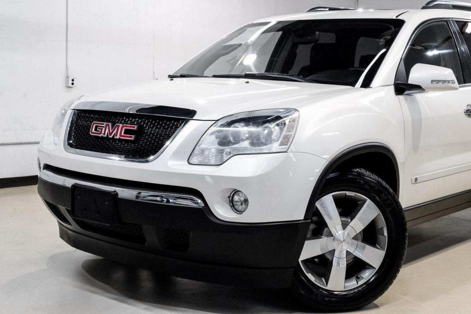2009 White Diamond Tricoat /Ebony GMC Acadia SLT-2 (1GKER33D19J) with an 3.6L V6 SIDI engine, Automatic transmission, located at 15300 Midway Rd., Addison, TX, 75001, (972) 702-0011, 32.958321, -96.838074 - 2009 GMC Acadia SLT-2<br><br>Now Available at Midway Auto Group, Addison, Texas<br><br>Premium, spacious, and family-readythe 2009 GMC Acadia SLT-2 delivers upscale features, three-row flexibility, and strong V6 performance. As one of the highest trim levels available, the SLT-2 offers luxury-grade - Photo#2