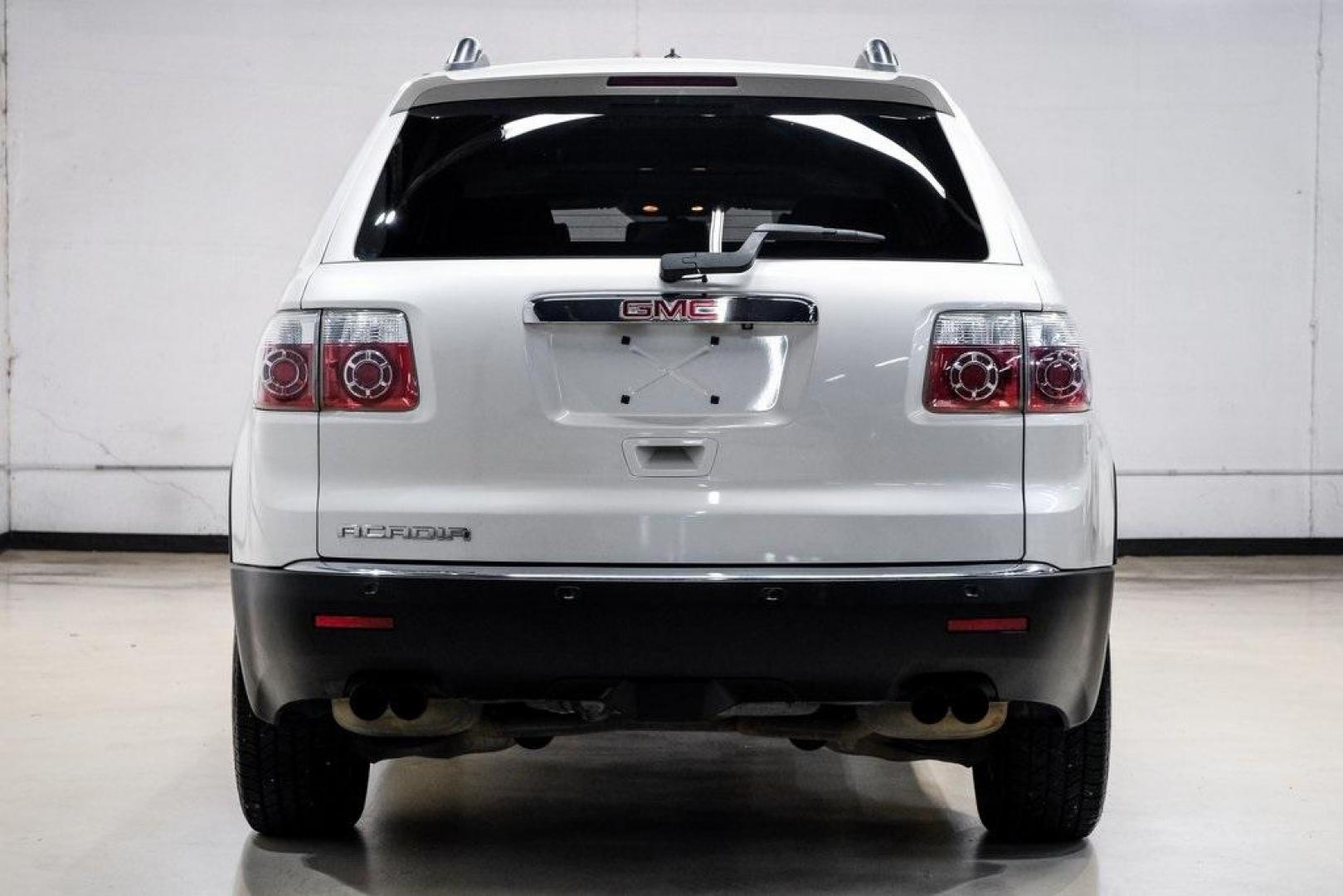 2009 White Diamond Tricoat /Ebony GMC Acadia SLT-2 (1GKER33D19J) with an 3.6L V6 SIDI engine, Automatic transmission, located at 15300 Midway Rd., Addison, TX, 75001, (972) 702-0011, 32.958321, -96.838074 - 2009 GMC Acadia SLT-2<br><br>Now Available at Midway Auto Group, Addison, Texas<br><br>Premium, spacious, and family-readythe 2009 GMC Acadia SLT-2 delivers upscale features, three-row flexibility, and strong V6 performance. As one of the highest trim levels available, the SLT-2 offers luxury-grade - Photo#12