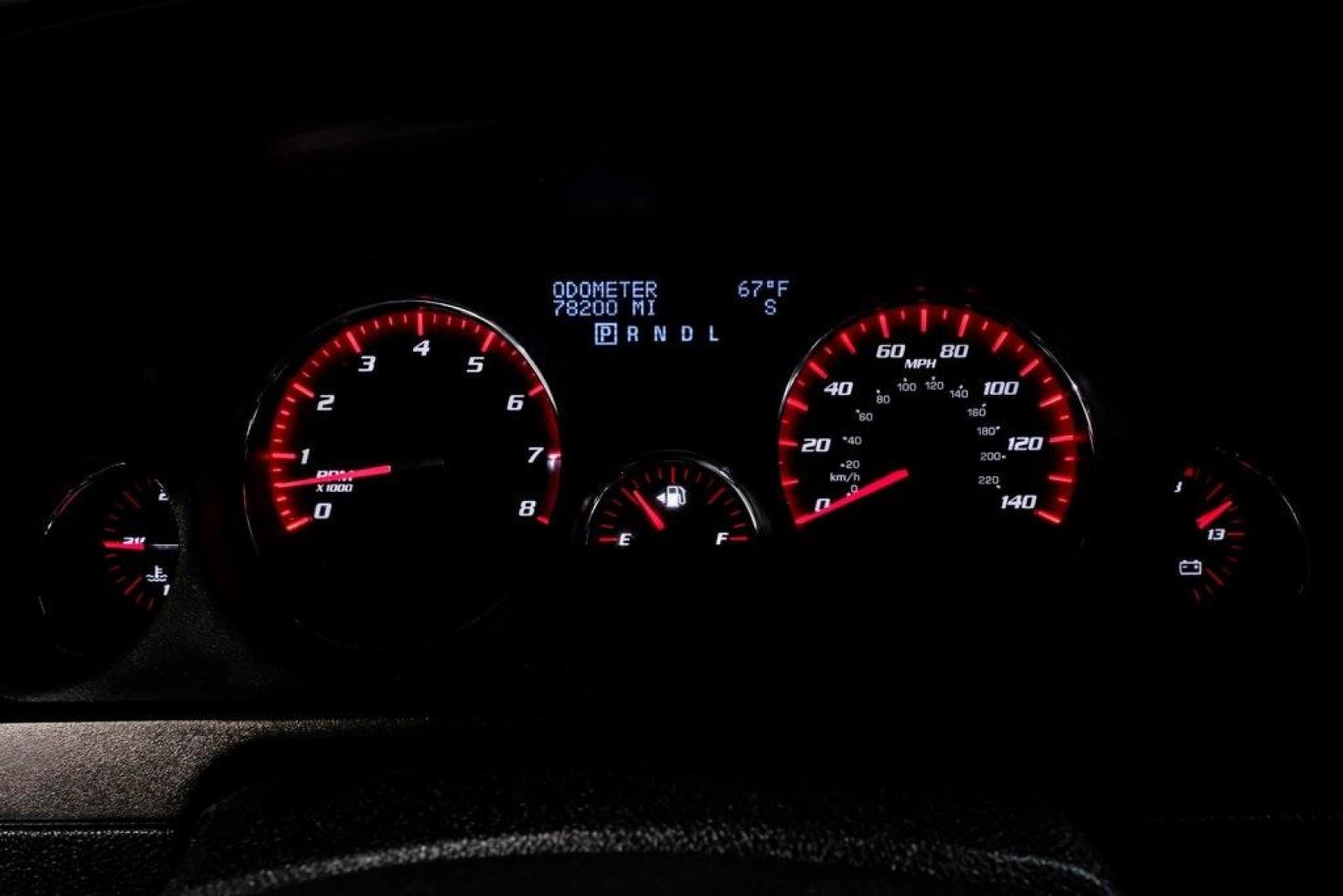 2009 White Diamond Tricoat /Ebony GMC Acadia SLT-2 (1GKER33D19J) with an 3.6L V6 SIDI engine, Automatic transmission, located at 15300 Midway Rd., Addison, TX, 75001, (972) 702-0011, 32.958321, -96.838074 - 2009 GMC Acadia SLT-2<br><br>Now Available at Midway Auto Group, Addison, Texas<br><br>Premium, spacious, and family-readythe 2009 GMC Acadia SLT-2 delivers upscale features, three-row flexibility, and strong V6 performance. As one of the highest trim levels available, the SLT-2 offers luxury-grade - Photo#26