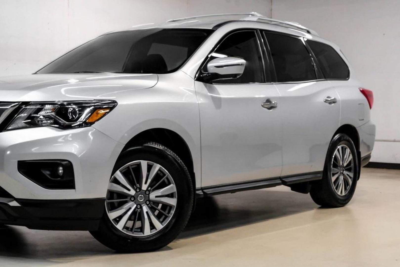 2020 Brilliant Silver Metallic /Charcoal Nissan Pathfinder SL (5N1DR2CN0LC) with an V6 engine, CVT transmission, located at 15300 Midway Rd., Addison, TX, 75001, (972) 702-0011, 32.958321, -96.838074 - 2020 Nissan Pathfinder SV<br><br>Now Available at Midway Auto Group Addison, Texas<br><br>Well-equipped, spacious, and dependablethe 2020 Nissan Pathfinder SV offers three-row versatility, strong V6 performance, and upgraded features that make everyday driving more comfortable and convenient. With - Photo#5