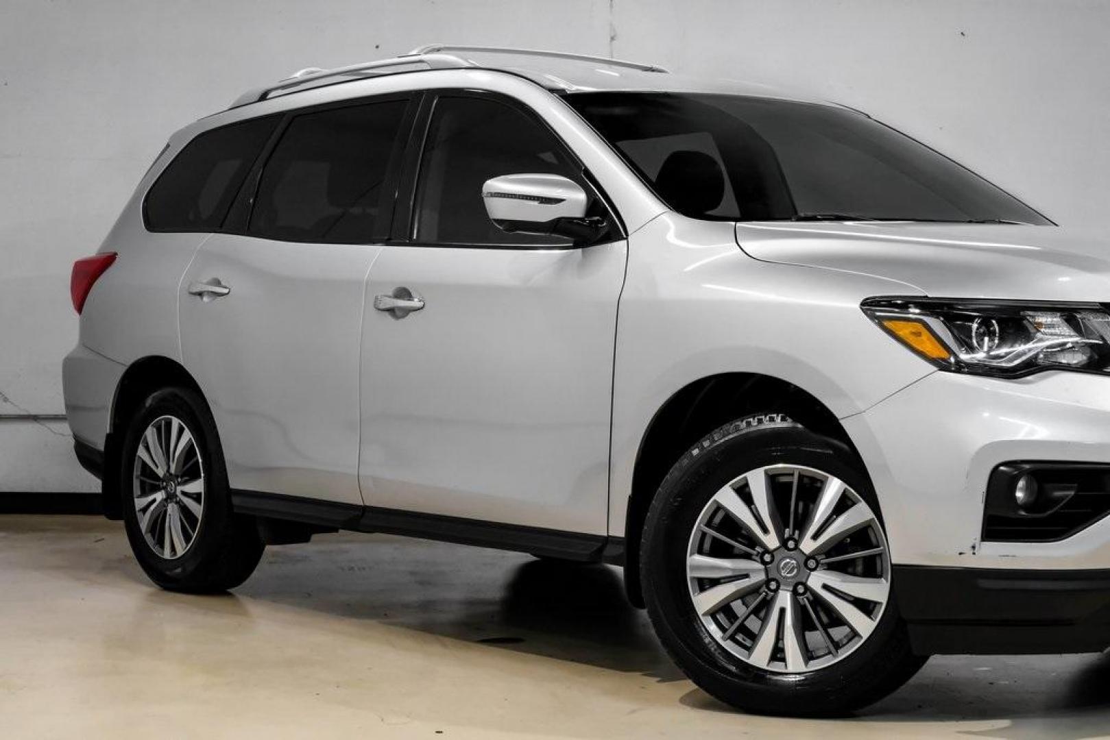 2020 Brilliant Silver Metallic /Charcoal Nissan Pathfinder SL (5N1DR2CN0LC) with an V6 engine, CVT transmission, located at 15300 Midway Rd., Addison, TX, 75001, (972) 702-0011, 32.958321, -96.838074 - 2020 Nissan Pathfinder SV<br><br>Now Available at Midway Auto Group Addison, Texas<br><br>Well-equipped, spacious, and dependablethe 2020 Nissan Pathfinder SV offers three-row versatility, strong V6 performance, and upgraded features that make everyday driving more comfortable and convenient. With - Photo#8