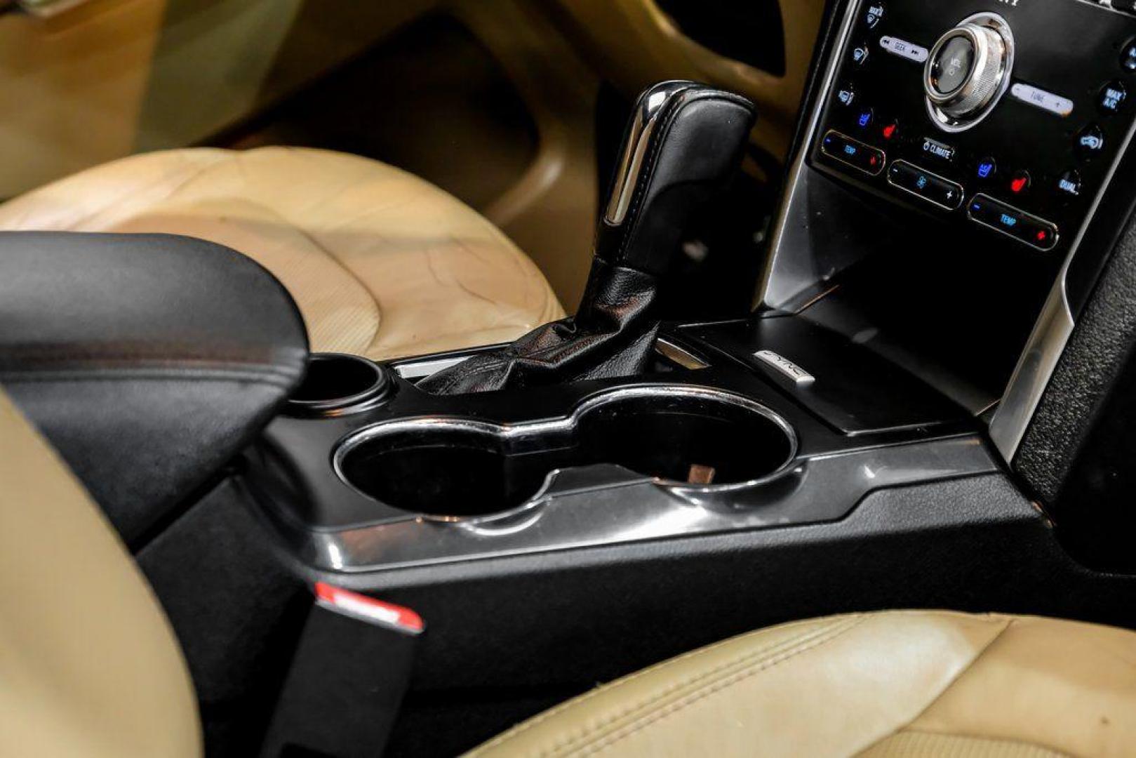 2017 White Platinum /Med Light Camel Ford Explorer Limited (1FM5K7FH9HG) with an 2.3L I4 EcoBoost engine, Automatic transmission, located at 15300 Midway Rd., Addison, TX, 75001, (972) 702-0011, 32.958321, -96.838074 - 2017 Ford Explorer Limited<br><br>Now Available at Midway Auto Group, Addison, Texas<br><br>Refined, spacious, and packed with premium the 2017 Ford Explorer Limited delivers the perfect blend of comfort, technology, and capability. As one of the highest trims available, the Limited model elevates t - Photo#35