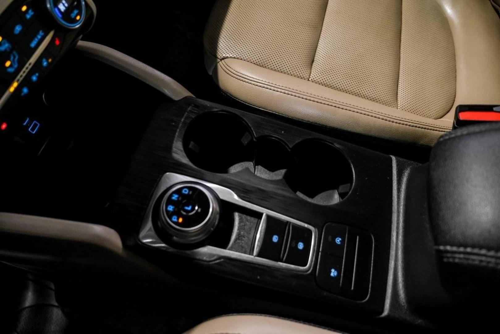 2021 Black Metallic /Sandstone Ford Escape SEL (1FMCU0H62MU) with an 1.5L EcoBoost engine, Automatic transmission, located at 15300 Midway Rd., Addison, TX, 75001, (972) 702-0011, 32.958321, -96.838074 - Photo#20