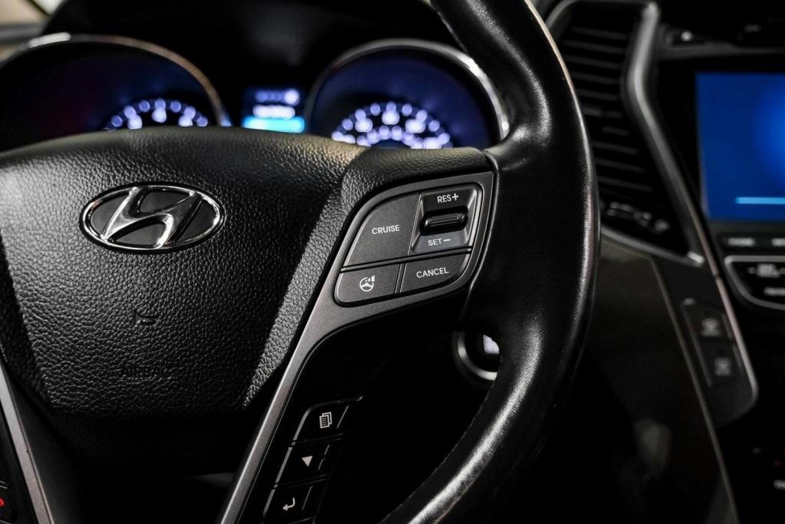 2013 Moonstone Silver /Gray Hyundai Santa Fe Sport 2.0L Turbo (5XYZW3LA7DG) with an 2.0L I4 DGI DOHC 16V Turbocharged engine, Automatic transmission, located at 15300 Midway Rd., Addison, TX, 75001, (972) 702-0011, 32.958321, -96.838074 - Photo#15