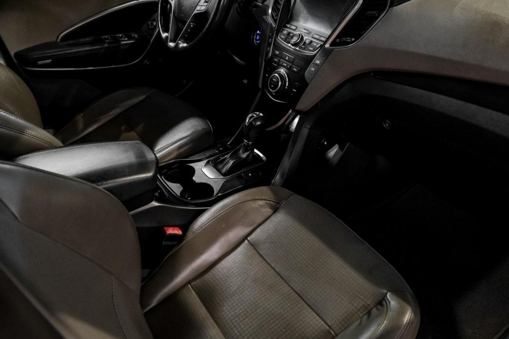 2013 Moonstone Silver /Gray Hyundai Santa Fe Sport 2.0L Turbo (5XYZW3LA7DG) with an 2.0L I4 DGI DOHC 16V Turbocharged engine, Automatic transmission, located at 15300 Midway Rd., Addison, TX, 75001, (972) 702-0011, 32.958321, -96.838074 - Photo#21