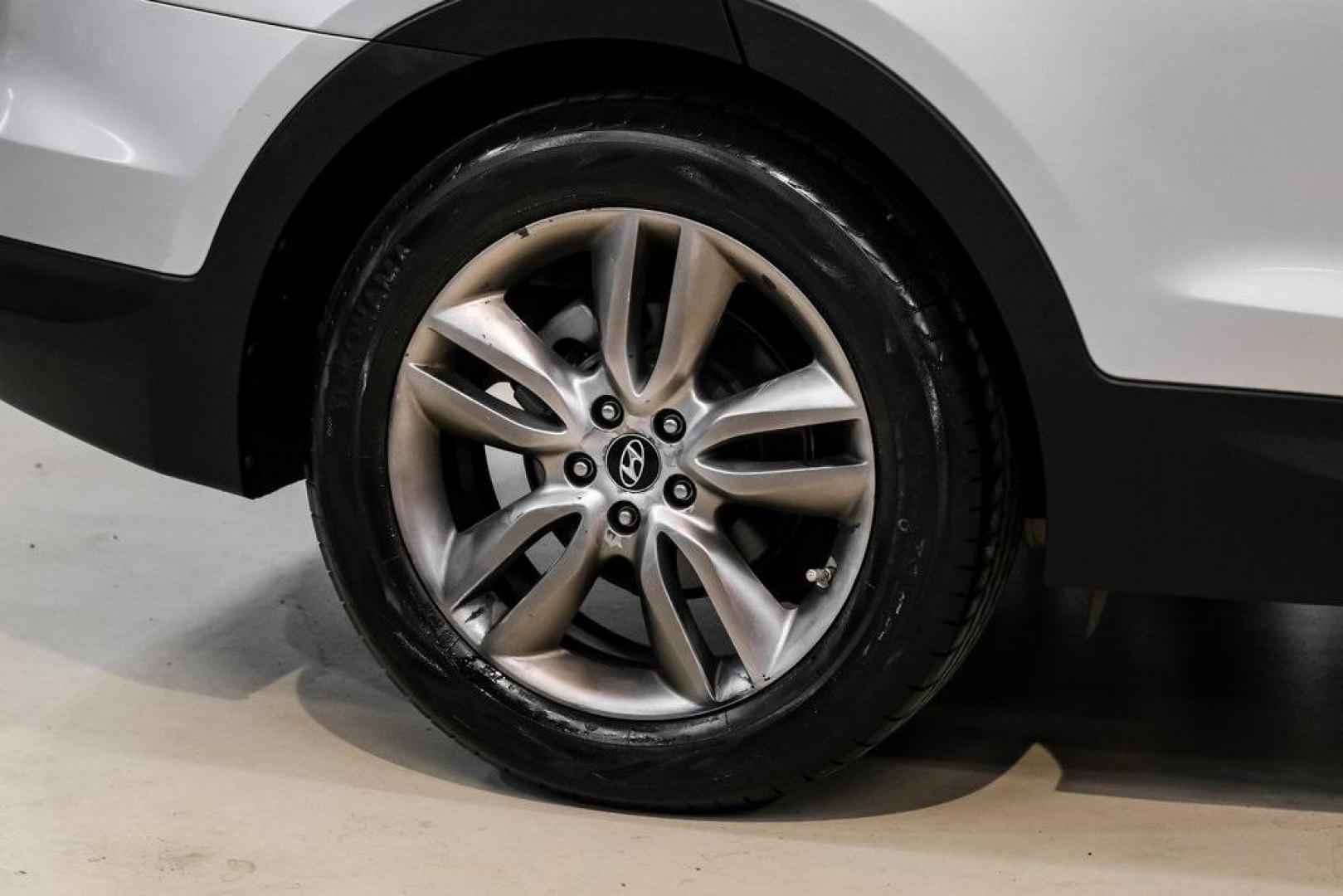 2013 Moonstone Silver /Gray Hyundai Santa Fe Sport 2.0L Turbo (5XYZW3LA7DG) with an 2.0L I4 DGI DOHC 16V Turbocharged engine, Automatic transmission, located at 15300 Midway Rd., Addison, TX, 75001, (972) 702-0011, 32.958321, -96.838074 - Photo#53