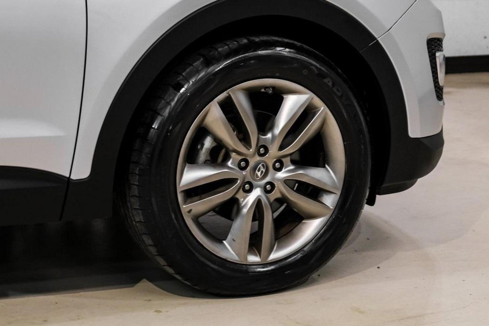 2013 Moonstone Silver /Gray Hyundai Santa Fe Sport 2.0L Turbo (5XYZW3LA7DG) with an 2.0L I4 DGI DOHC 16V Turbocharged engine, Automatic transmission, located at 15300 Midway Rd., Addison, TX, 75001, (972) 702-0011, 32.958321, -96.838074 - Photo#54