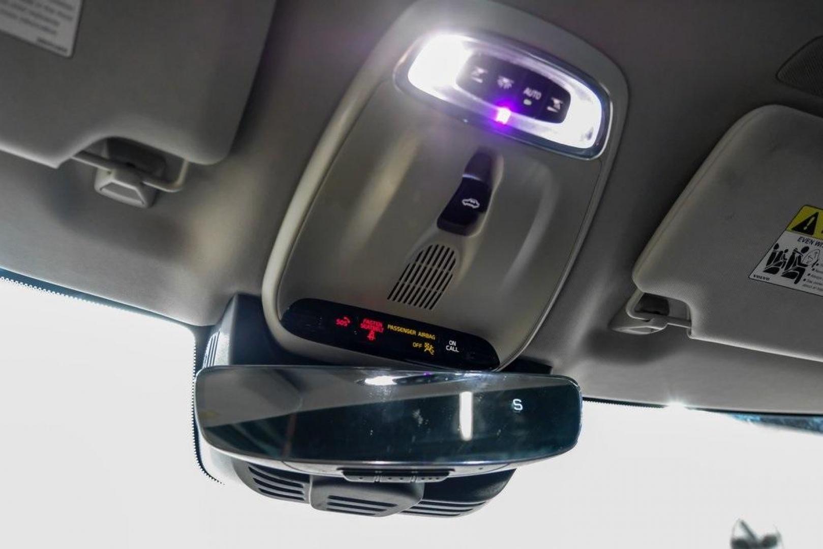 2017 Onyx Black Metallic /Charcoal Volvo XC90 T6 Momentum (YV4A22PK7H1) with an I4 Supercharged engine, Automatic transmission, located at 15300 Midway Rd., Addison, TX, 75001, (972) 702-0011, 32.958321, -96.838074 - 2017 Volvo XC90 T6 Momentum AWD<br><br>Now Available at Midway Auto Group, Addison, Texas<br><br>Elegant, safe, and exceptionally refined, the 2017 Volvo XC90 T6 Momentum AWD combines Scandinavian luxury with advanced engineering and award-winning safety. With its premium interior, powerful twin-cha - Photo#33