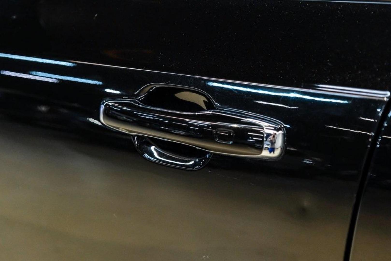 2017 Onyx Black Metallic /Charcoal Volvo XC90 T6 Momentum (YV4A22PK7H1) with an I4 Supercharged engine, Automatic transmission, located at 15300 Midway Rd., Addison, TX, 75001, (972) 702-0011, 32.958321, -96.838074 - 2017 Volvo XC90 T6 Momentum AWD<br><br>Now Available at Midway Auto Group, Addison, Texas<br><br>Elegant, safe, and exceptionally refined, the 2017 Volvo XC90 T6 Momentum AWD combines Scandinavian luxury with advanced engineering and award-winning safety. With its premium interior, powerful twin-cha - Photo#46