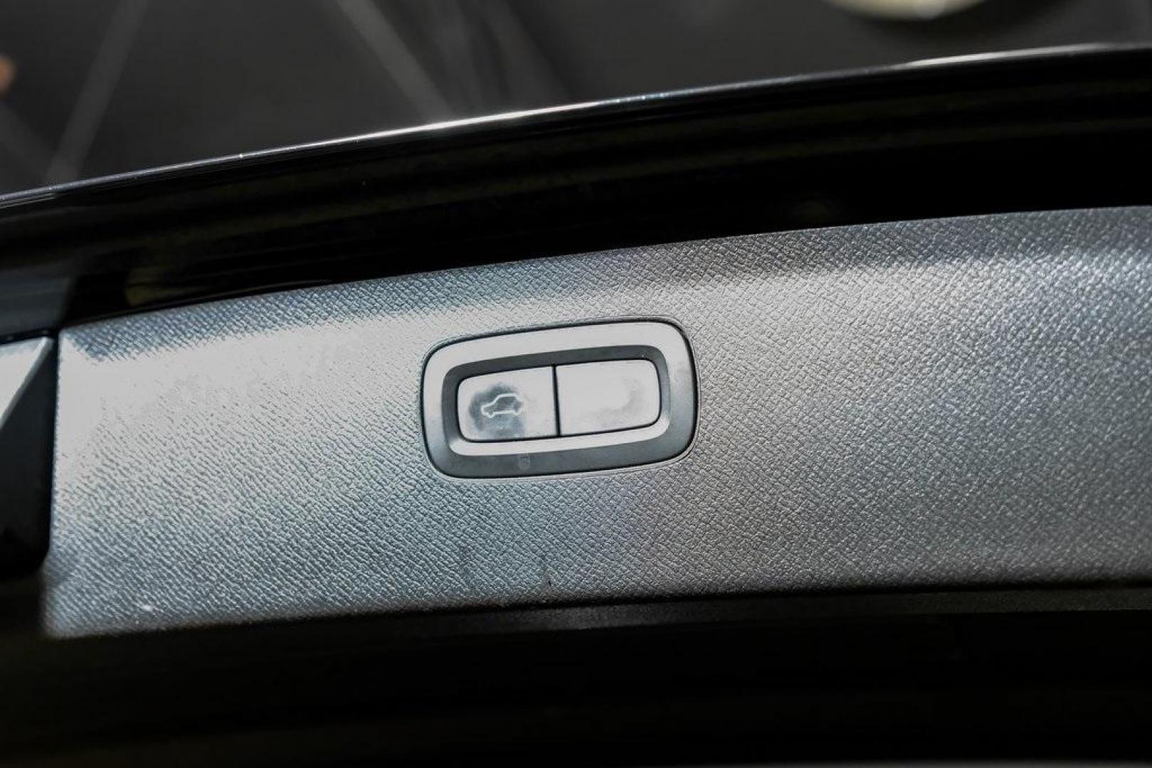 2017 Onyx Black Metallic /Charcoal Volvo XC90 T6 Momentum (YV4A22PK7H1) with an I4 Supercharged engine, Automatic transmission, located at 15300 Midway Rd., Addison, TX, 75001, (972) 702-0011, 32.958321, -96.838074 - 2017 Volvo XC90 T6 Momentum AWD<br><br>Now Available at Midway Auto Group, Addison, Texas<br><br>Elegant, safe, and exceptionally refined, the 2017 Volvo XC90 T6 Momentum AWD combines Scandinavian luxury with advanced engineering and award-winning safety. With its premium interior, powerful twin-cha - Photo#60