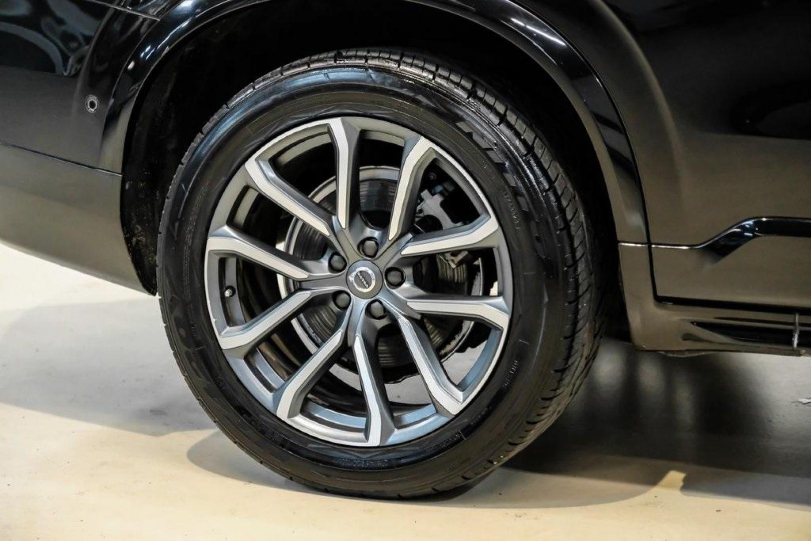 2017 Onyx Black Metallic /Charcoal Volvo XC90 T6 Momentum (YV4A22PK7H1) with an I4 Supercharged engine, Automatic transmission, located at 15300 Midway Rd., Addison, TX, 75001, (972) 702-0011, 32.958321, -96.838074 - 2017 Volvo XC90 T6 Momentum AWD<br><br>Now Available at Midway Auto Group, Addison, Texas<br><br>Elegant, safe, and exceptionally refined, the 2017 Volvo XC90 T6 Momentum AWD combines Scandinavian luxury with advanced engineering and award-winning safety. With its premium interior, powerful twin-cha - Photo#61