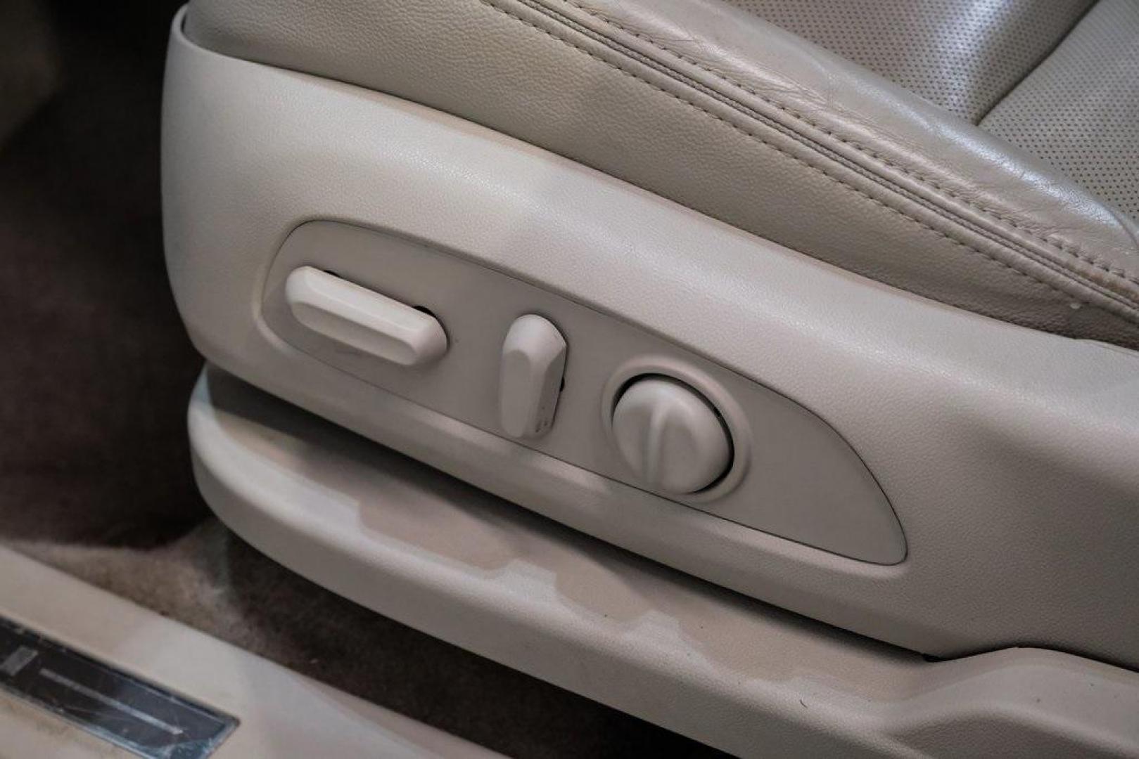 2018 Mineral Metallic /Light Platinum/Taupe GMC Terrain Denali (3GKALSEX8JL) with an 2.0L Turbocharged engine, Automatic transmission, located at 15300 Midway Rd., Addison, TX, 75001, (972) 702-0011, 32.958321, -96.838074 - 2018 GMC Terrain Denali<br><br>Now Available at Midway Auto Group, Addison, Texas<br><br>Upscale, stylish, and exceptionally refinedthe 2018 GMC Terrain Denali represents the highest level of luxury in GMCs compact SUV lineup. With exclusive Denali styling, a premium interior, advanced safety techno - Photo#42