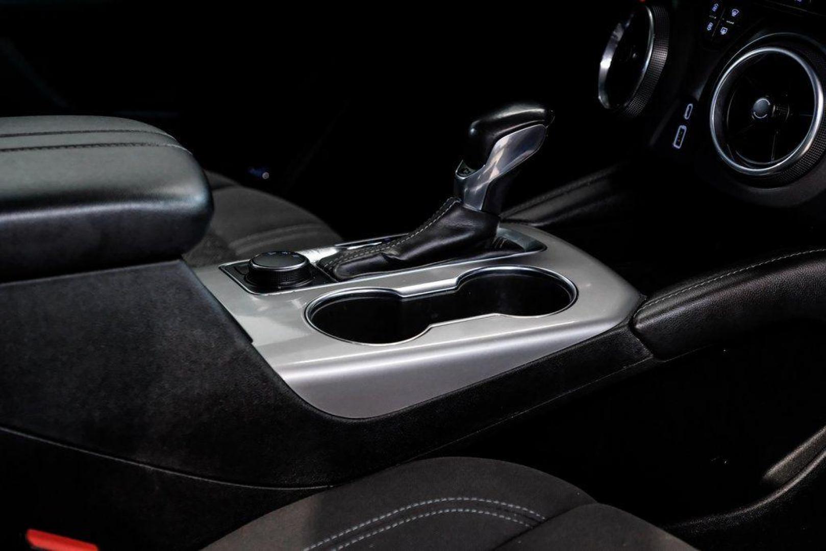 2019 Kinetic Blue Metallic /Jet Black Chevrolet Blazer Base (3GNKBCRS5KS) with an 3.6L V6 SIDI DOHC VVT engine, Automatic transmission, located at 15300 Midway Rd., Addison, TX, 75001, (972) 702-0011, 32.958321, -96.838074 - Photo#26