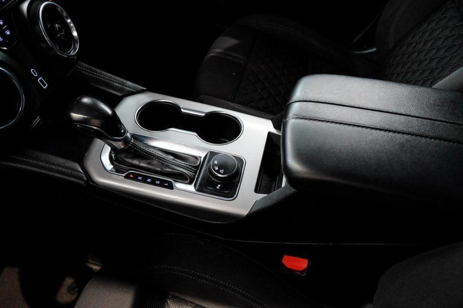 2019 Kinetic Blue Metallic /Jet Black Chevrolet Blazer Base (3GNKBCRS5KS) with an 3.6L V6 SIDI DOHC VVT engine, Automatic transmission, located at 15300 Midway Rd., Addison, TX, 75001, (972) 702-0011, 32.958321, -96.838074 - Photo#29