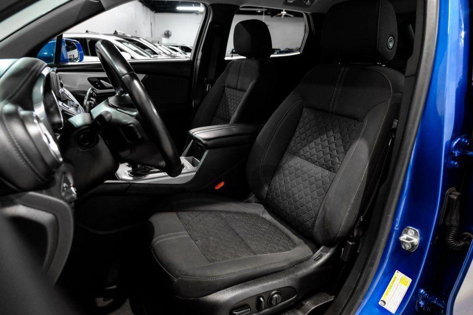 2019 Kinetic Blue Metallic /Jet Black Chevrolet Blazer Base (3GNKBCRS5KS) with an 3.6L V6 SIDI DOHC VVT engine, Automatic transmission, located at 15300 Midway Rd., Addison, TX, 75001, (972) 702-0011, 32.958321, -96.838074 - Photo#34