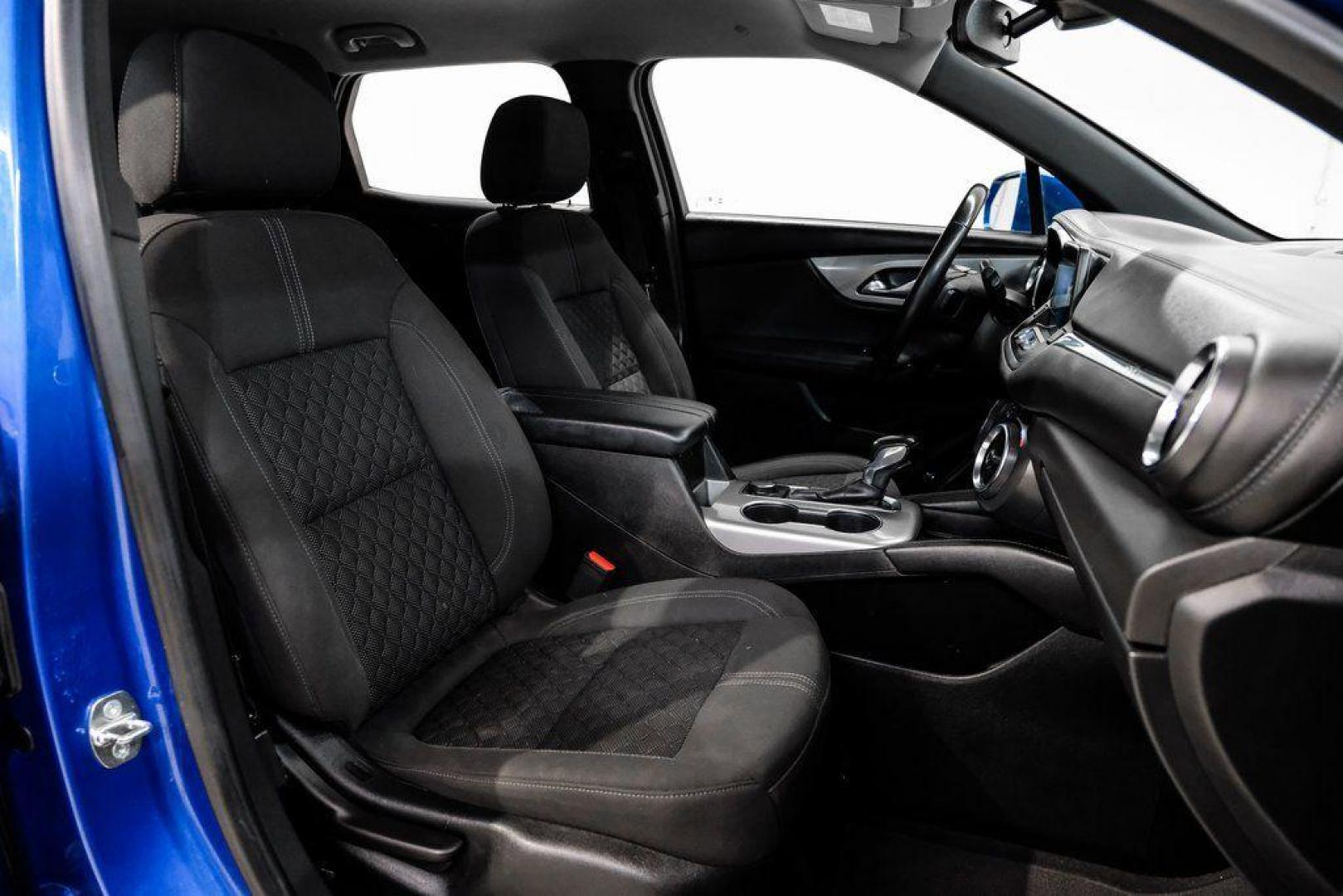 2019 Kinetic Blue Metallic /Jet Black Chevrolet Blazer Base (3GNKBCRS5KS) with an 3.6L V6 SIDI DOHC VVT engine, Automatic transmission, located at 15300 Midway Rd., Addison, TX, 75001, (972) 702-0011, 32.958321, -96.838074 - Photo#36