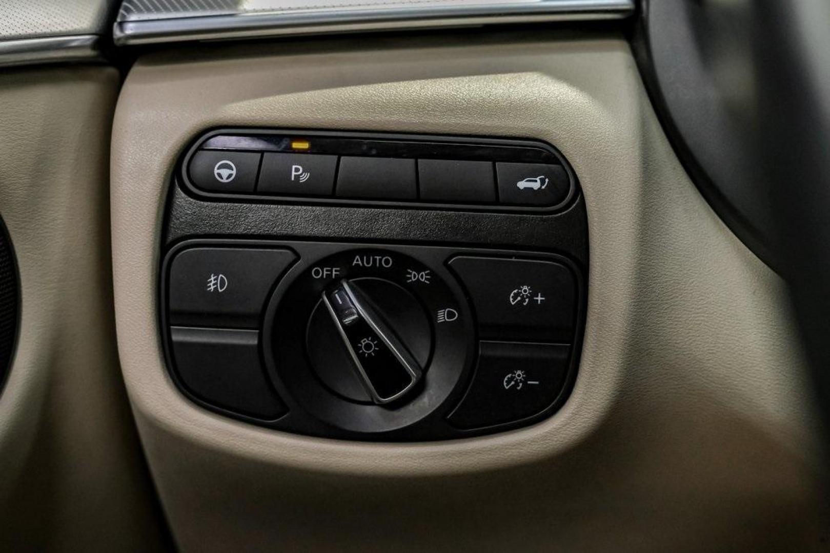 2021 Majestic White /Wheat INFINITI QX50 LUXE (3PCAJ5BA5MF) with an I4 engine, CVT transmission, located at 15300 Midway Rd., Addison, TX, 75001, (972) 702-0011, 32.958321, -96.838074 - Photo#27