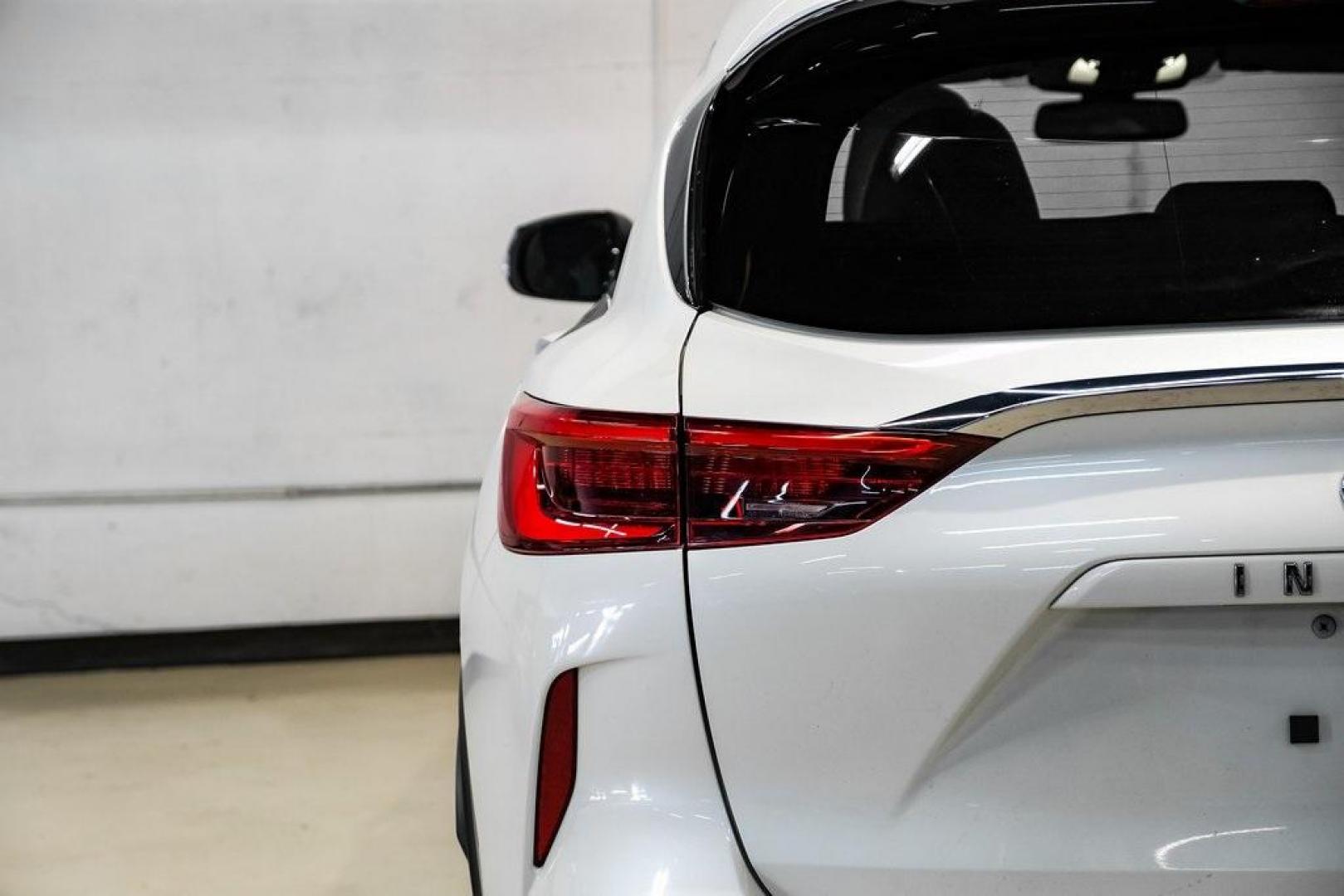 2021 Majestic White /Wheat INFINITI QX50 LUXE (3PCAJ5BA5MF) with an I4 engine, CVT transmission, located at 15300 Midway Rd., Addison, TX, 75001, (972) 702-0011, 32.958321, -96.838074 - Photo#47