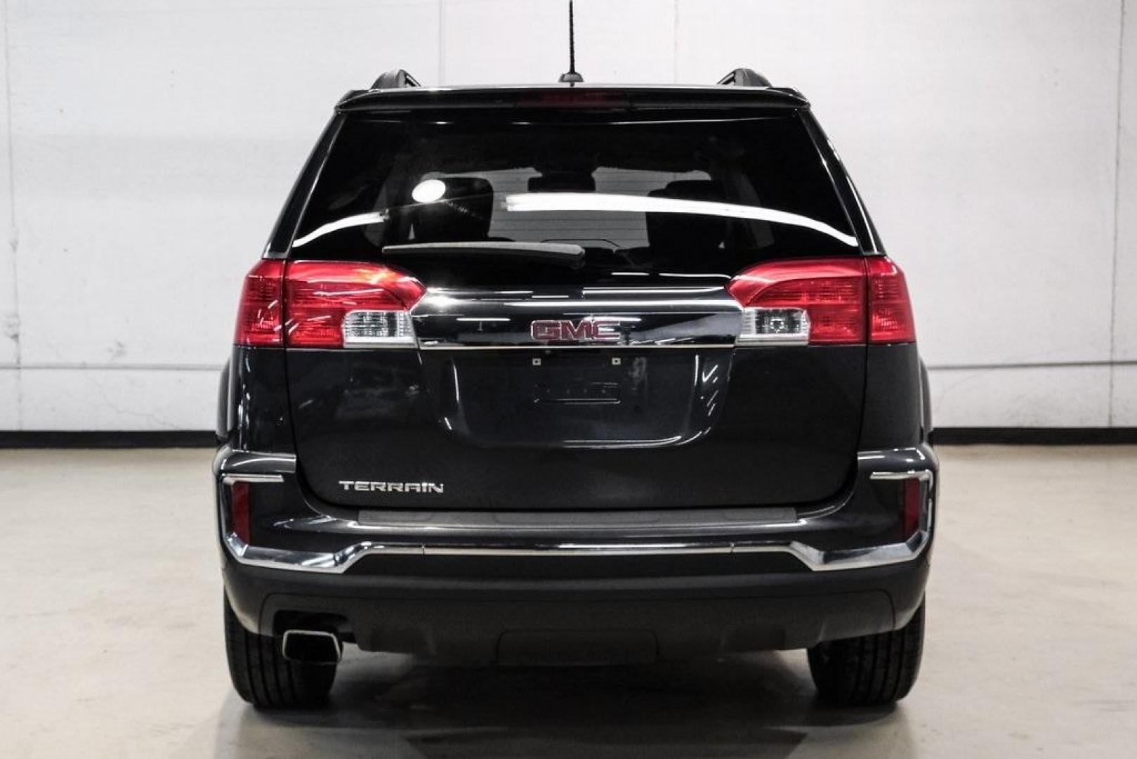 2017 Graphite Gray Metallic /Jet Black GMC Terrain SLE-2 (2GKALNEKXH6) with an 2.4L 4-Cylinder SIDI DOHC VVT engine, Automatic transmission, located at 15300 Midway Rd., Addison, TX, 75001, (972) 702-0011, 32.958321, -96.838074 - Photo#10